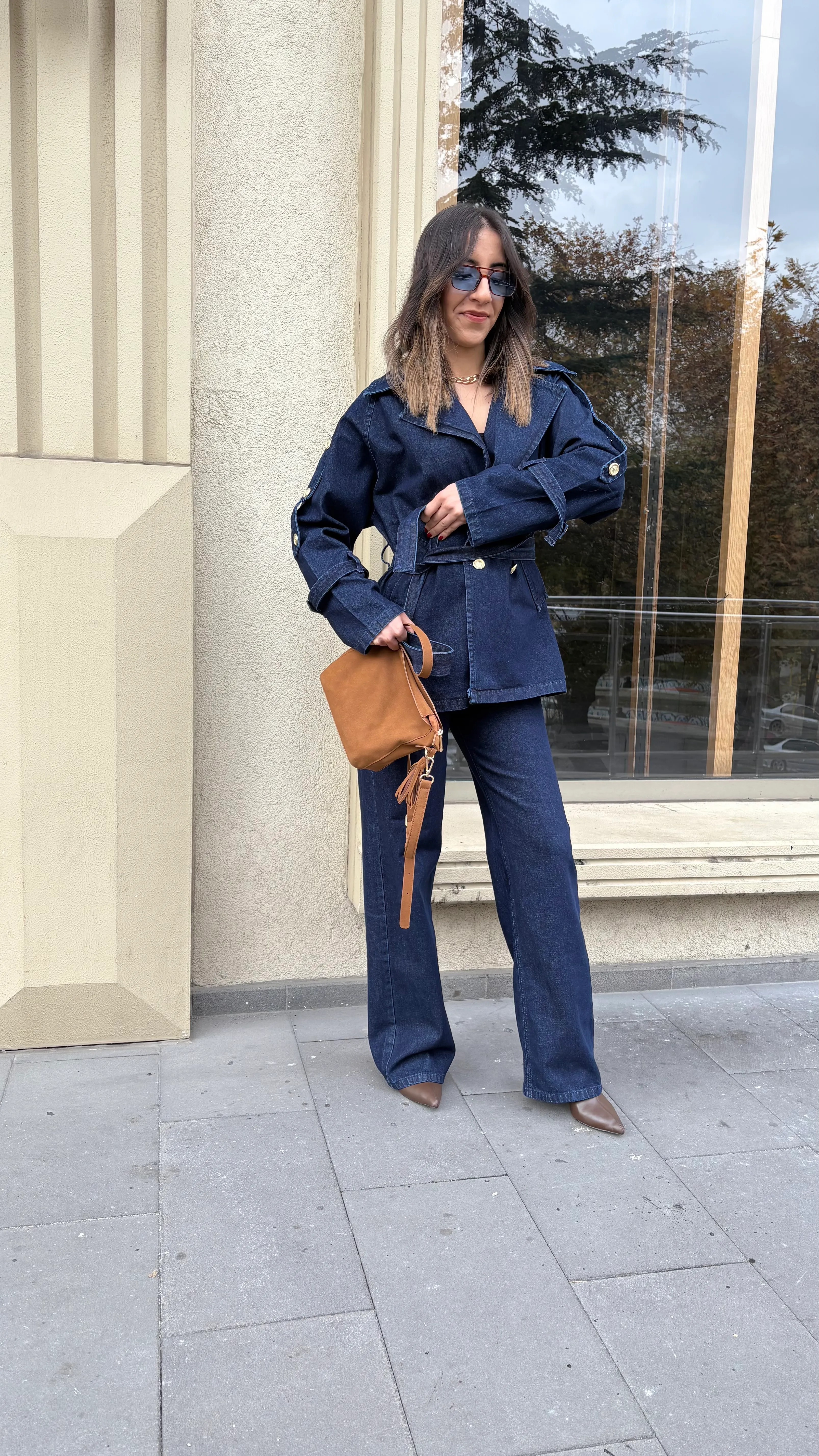 Gold Düğmeli Kuşaklı Mavi Denim Takım