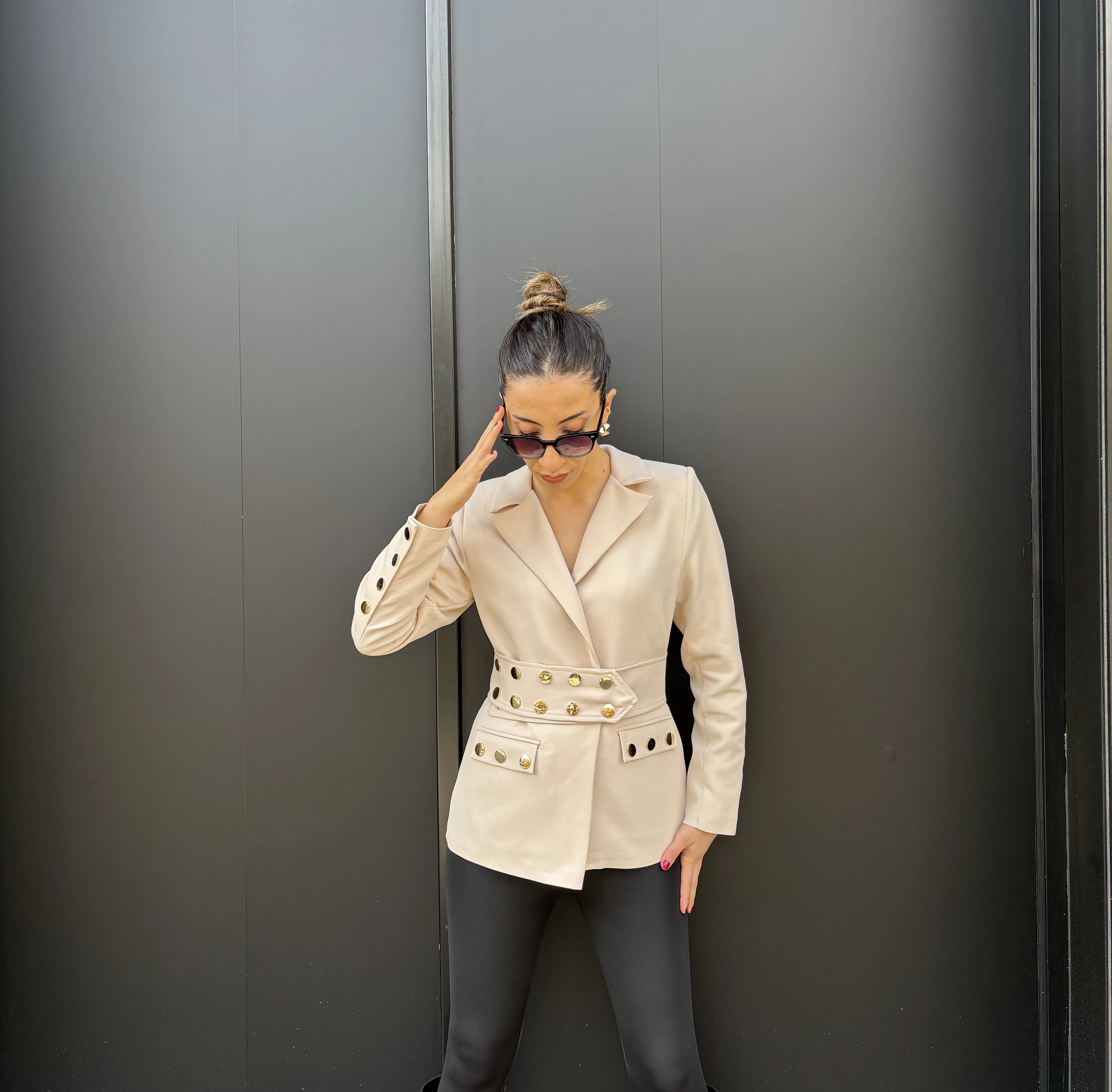 Zımbalı Blazer Bej Ceket