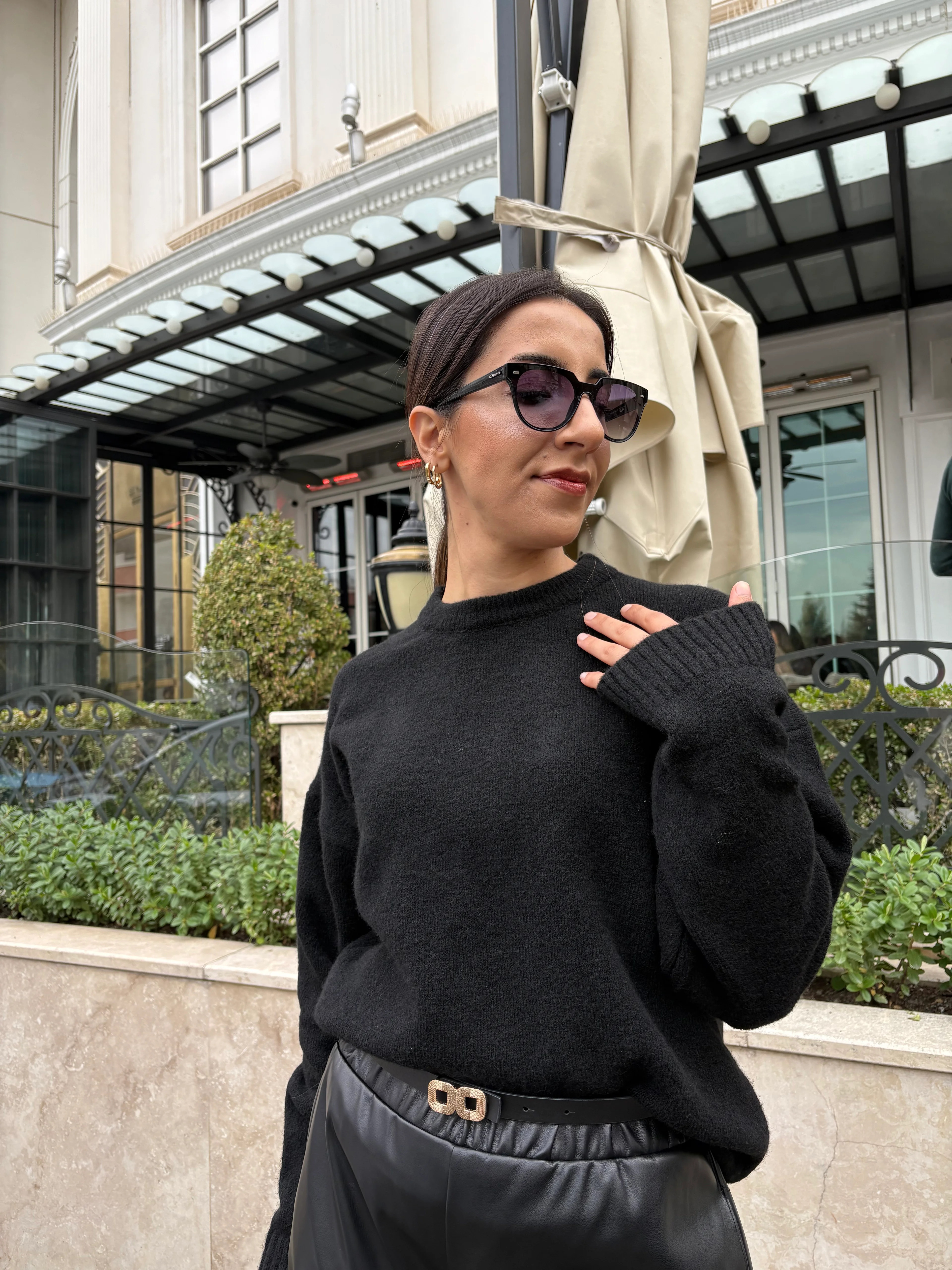 Bisiklet Yaka Siyah Triko Kazak