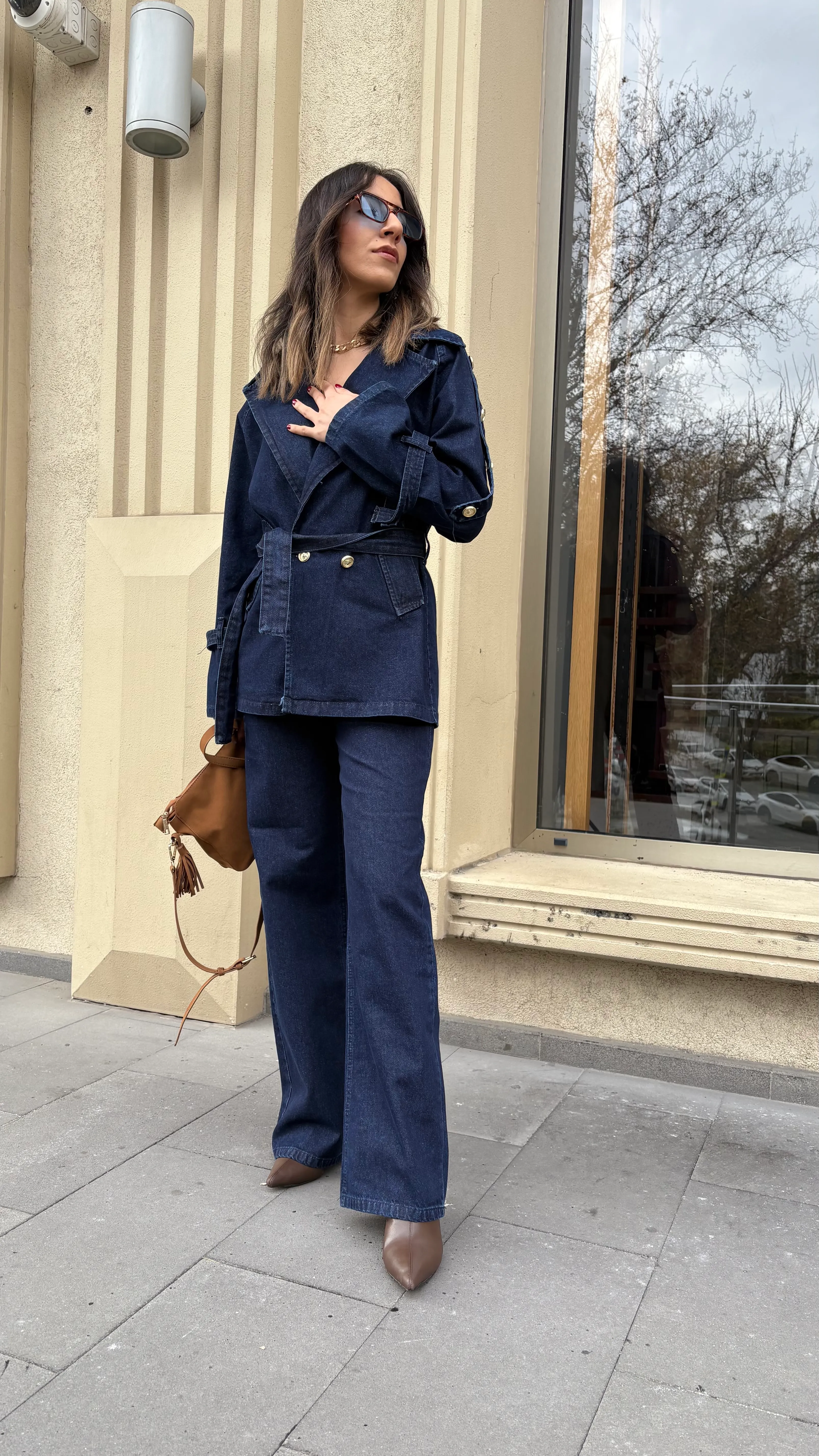 Gold Düğmeli Kuşaklı Mavi Denim Takım