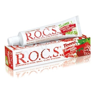 ROCS TEEN 8-18 YABAN ÇİLEĞİ DİŞ MACUNU