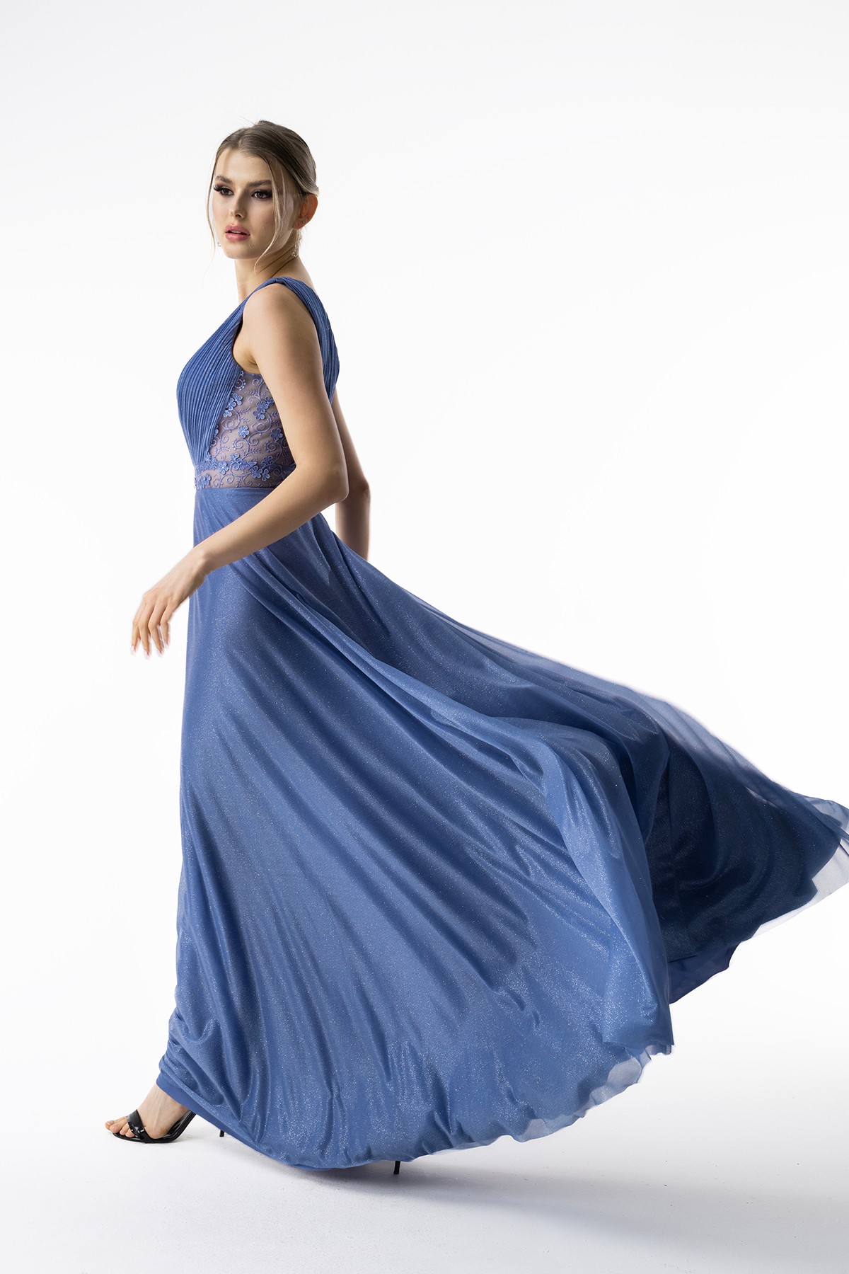 Tulle Evening Dress with Brode