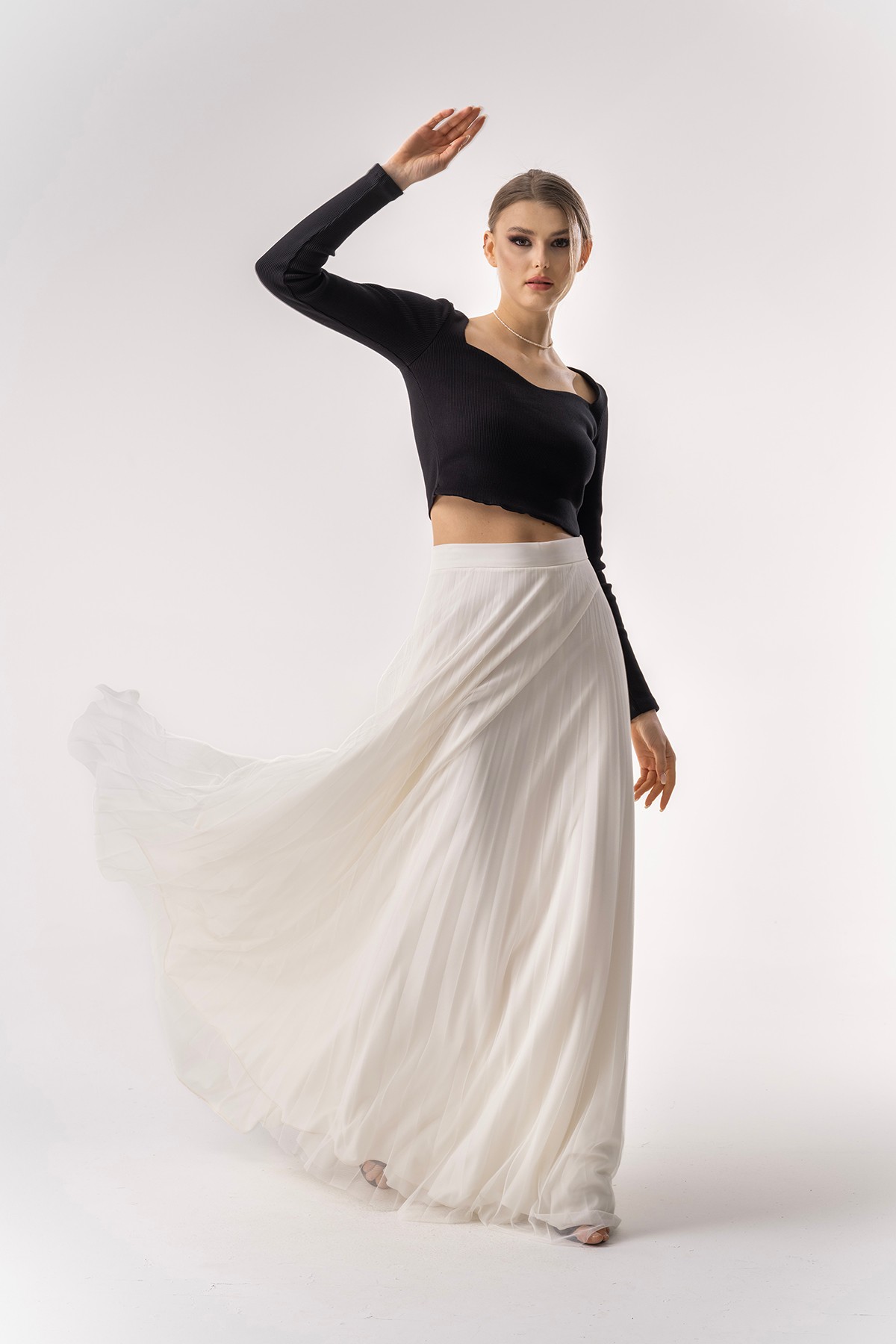 Ivory Pleated Long Skirt