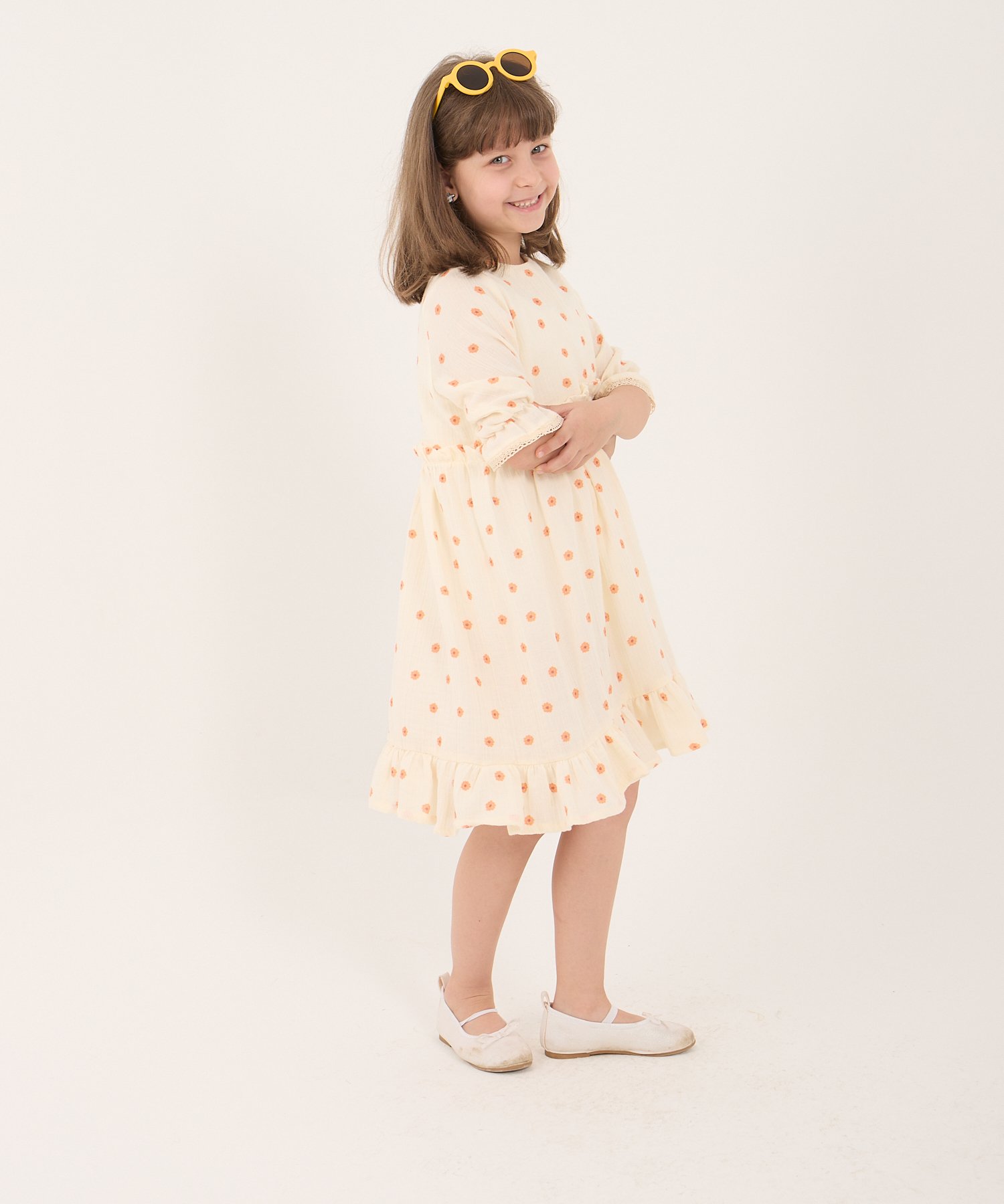 Kız Çocuk Ay Çiçek Desenli Araboy Müslin Elbise – Vintage Stil | Rahat & Nefes Alabilen Kumaş