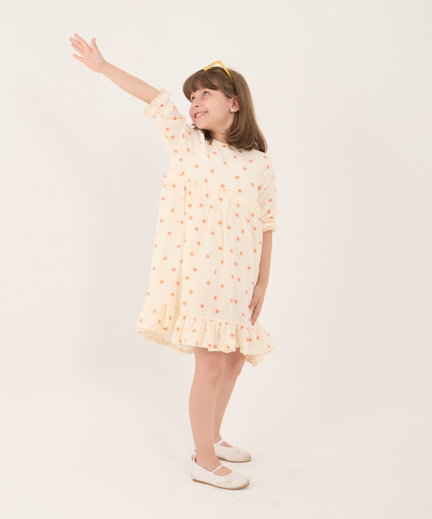 Kız Çocuk Ay Çiçek Desenli Araboy Müslin Elbise – Vintage Stil | Rahat & Nefes Alabilen Kumaş