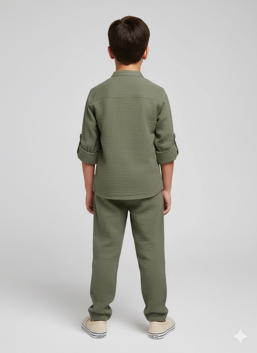 Erkek Çocuk Koyu Yeşil Müslin Umre Hazırlık Gömlekli Takım