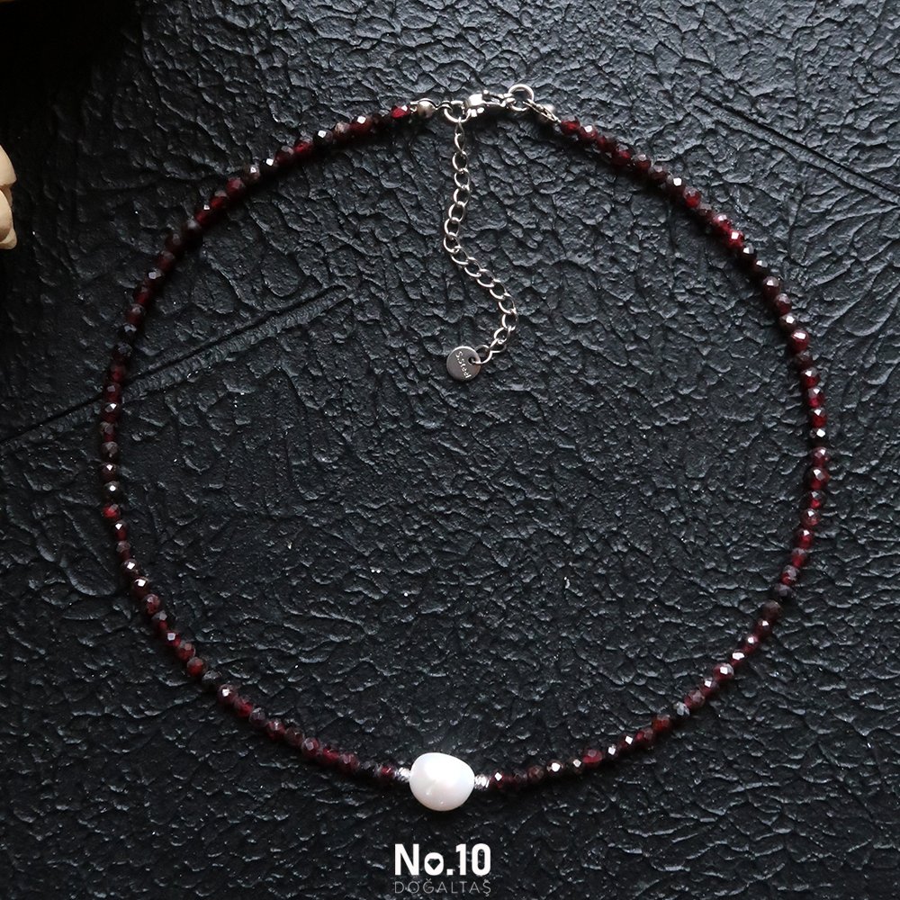 Rati Necklace (Garnet Taşı)