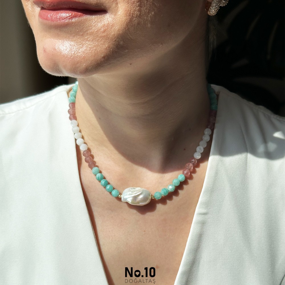 Rosalia Necklace 