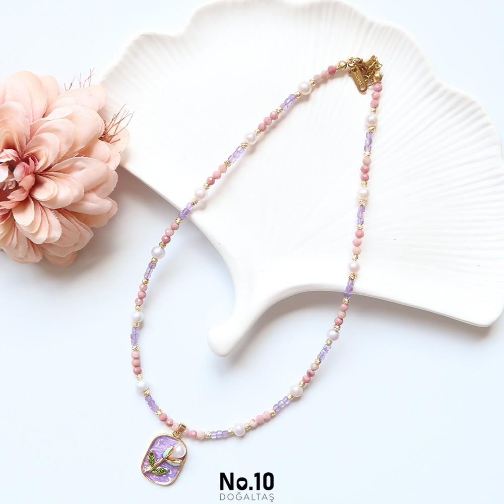 LiLi Necklace
