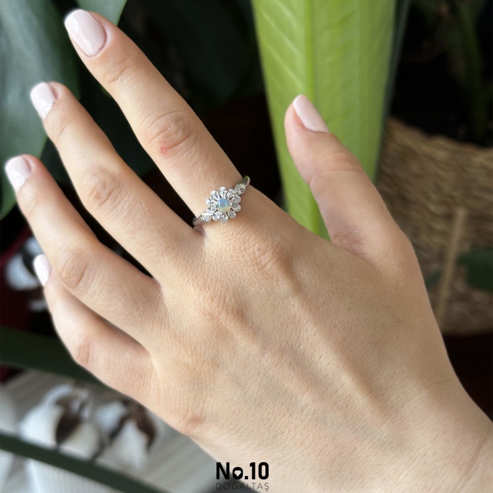 Opal Taşlı Yüzük (Çiçek Model)