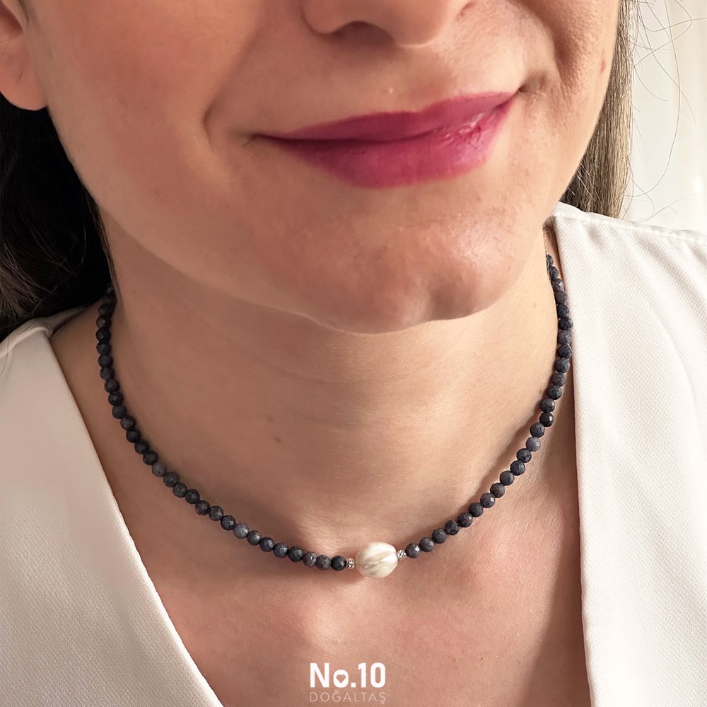 Luna Necklace (Safir Taşı)