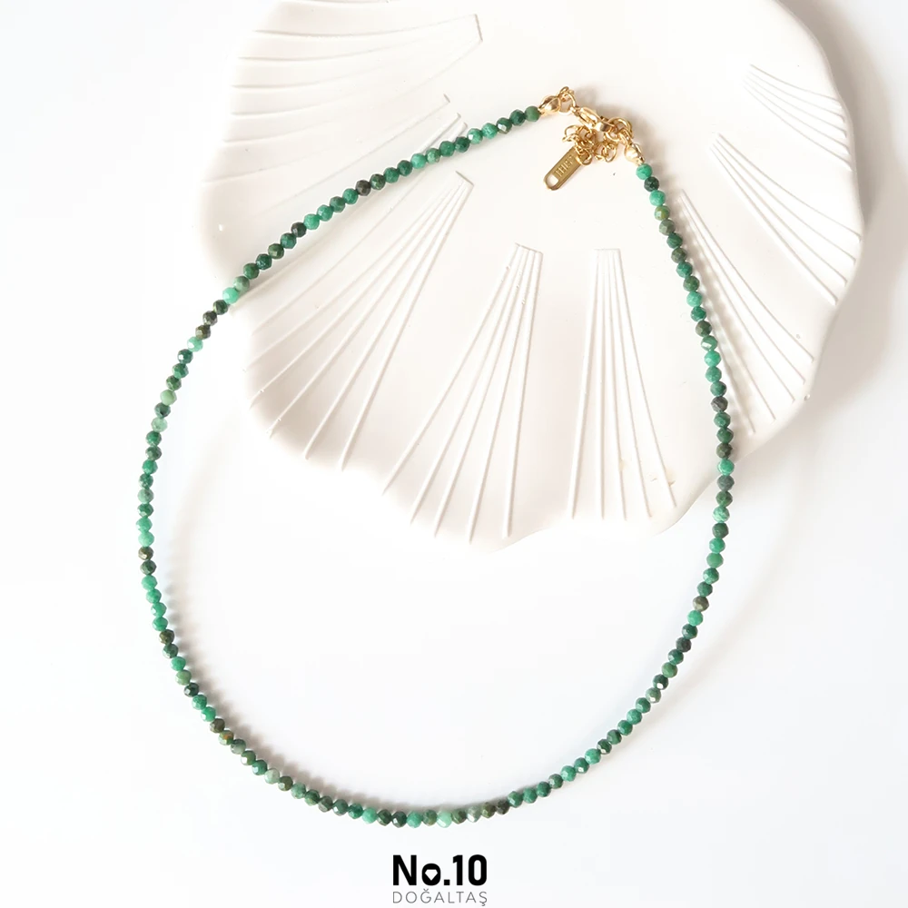 Zümrüt Doğal Taşlı Kolye