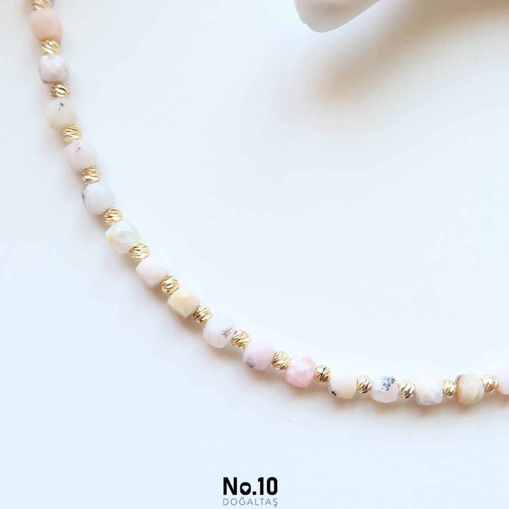 Pembe Opal Doğal Taşlı Kolye (Küp Kesim)
