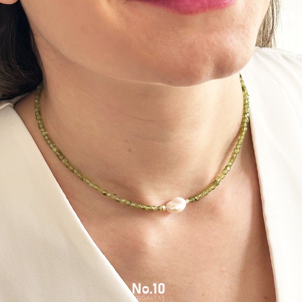 Valeria Necklace (Peridot Taşı)