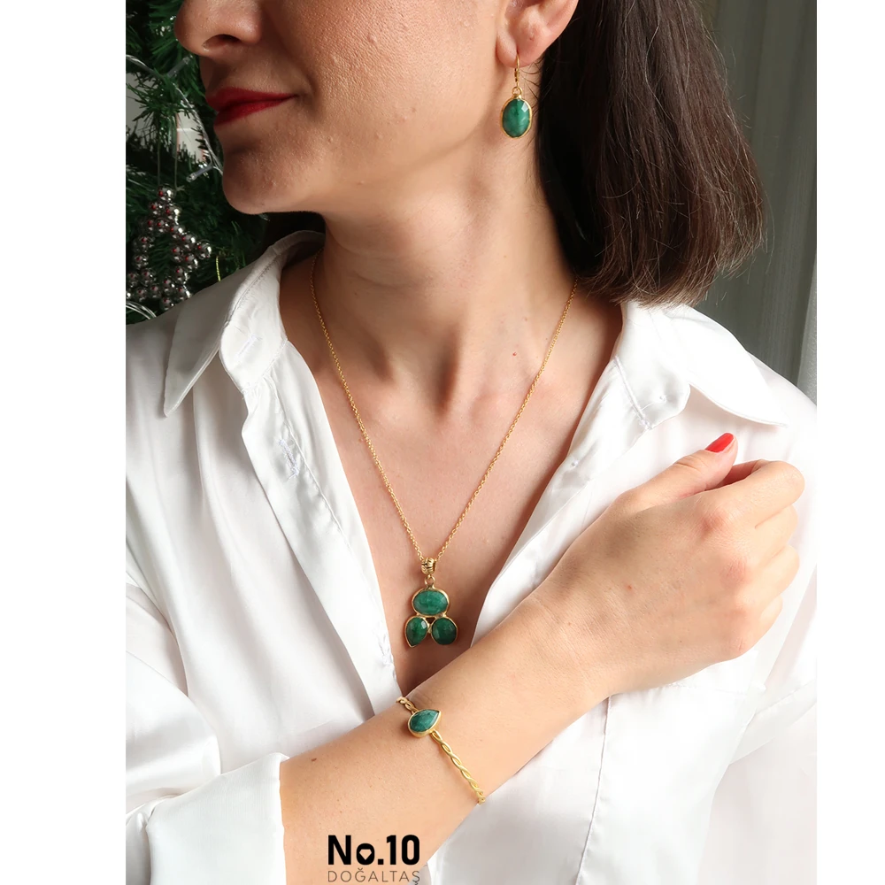 Zümrüt Doğal Taşlı Mat Altın Kaplama Set