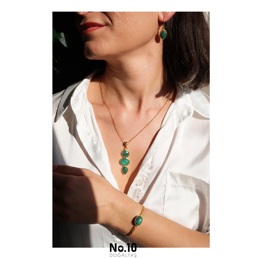 Zümrüt Doğal Taşlı Mat Altın Kaplama Set