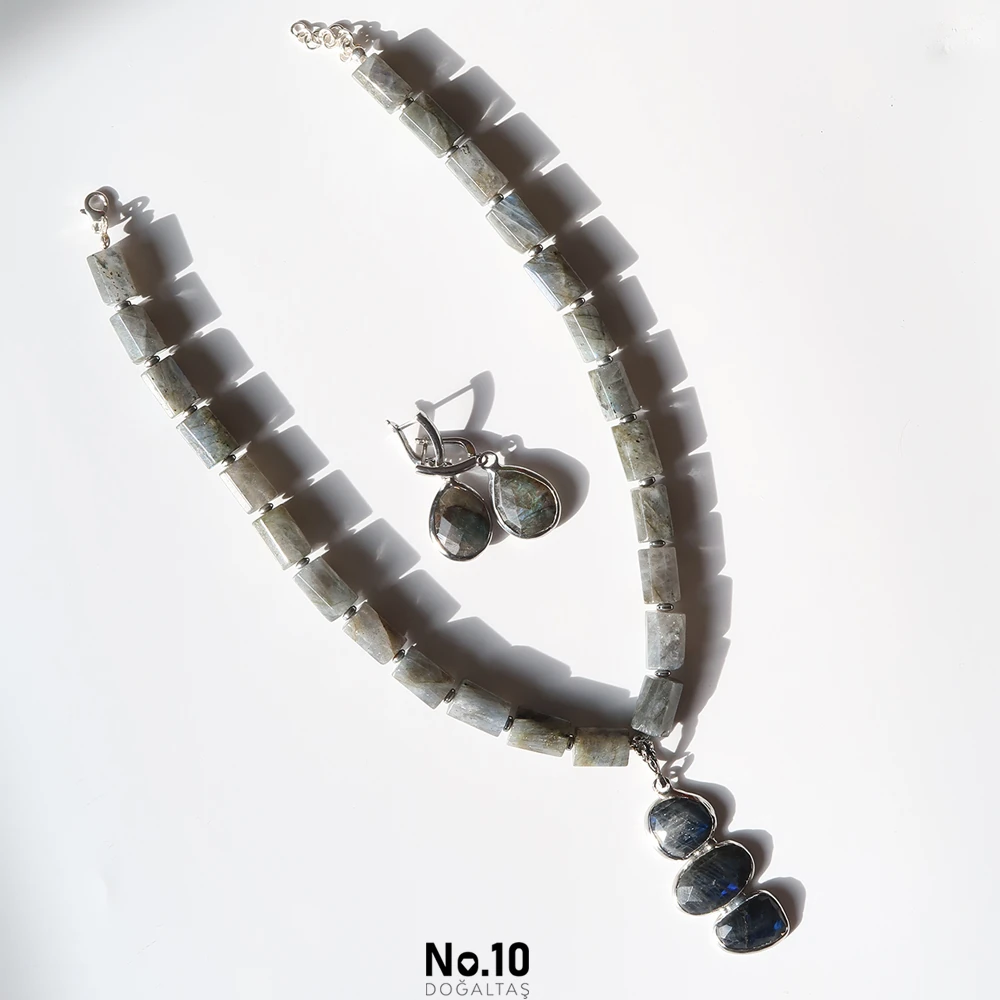 Labra Necklace (Küpe Hediyeli Özel Tasarım Ürün)