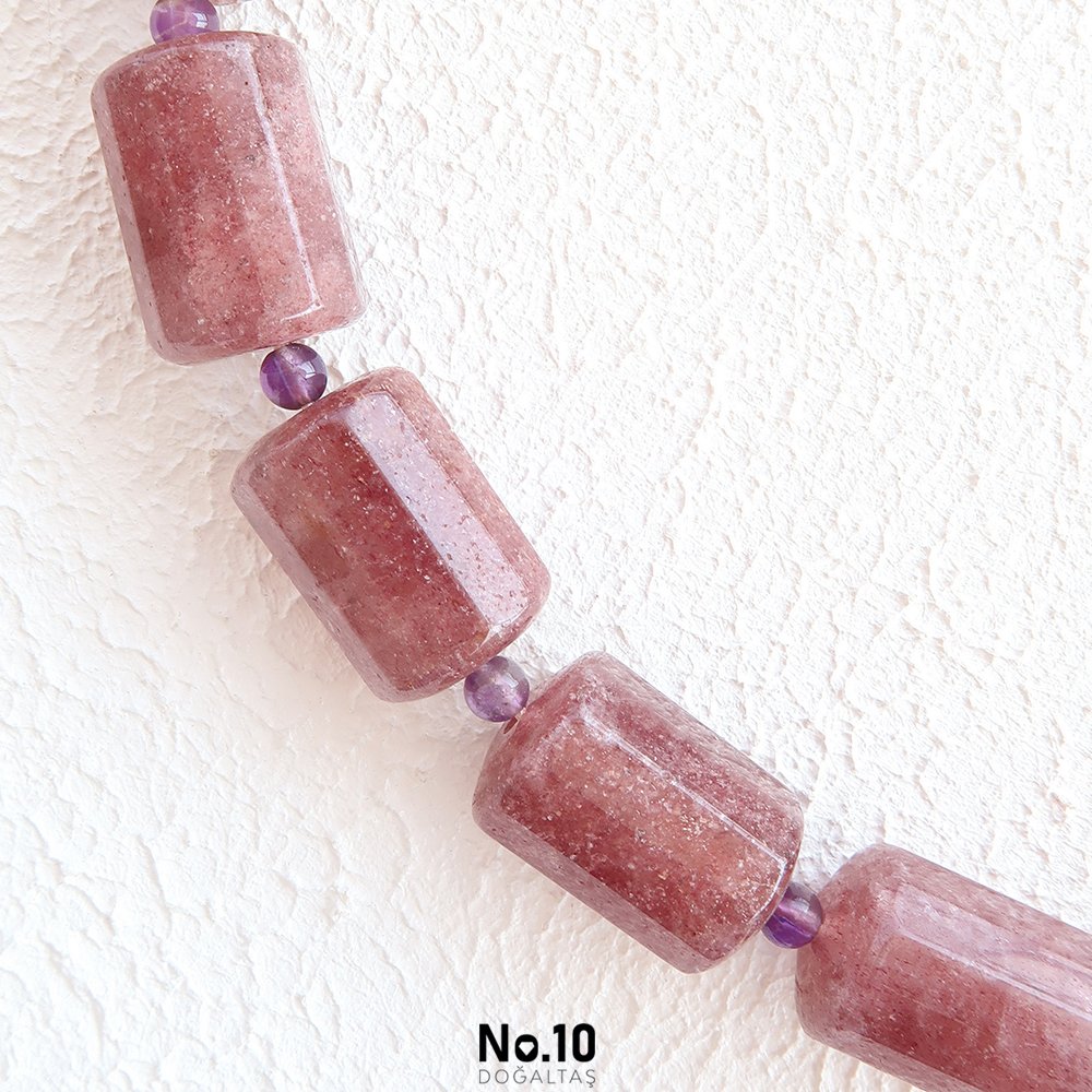Stramora Necklace