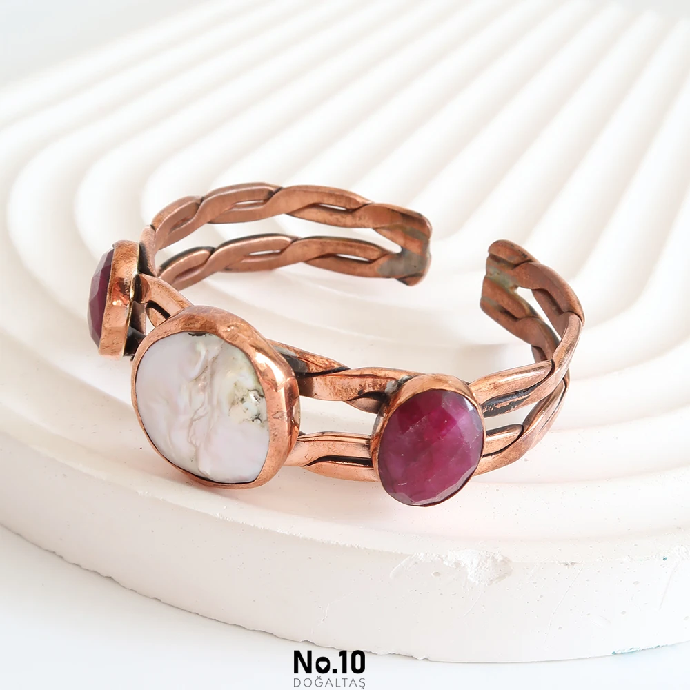 Barok İnci ve Yakut Doğal Taşlı Bakır Kelepçe Bileklik