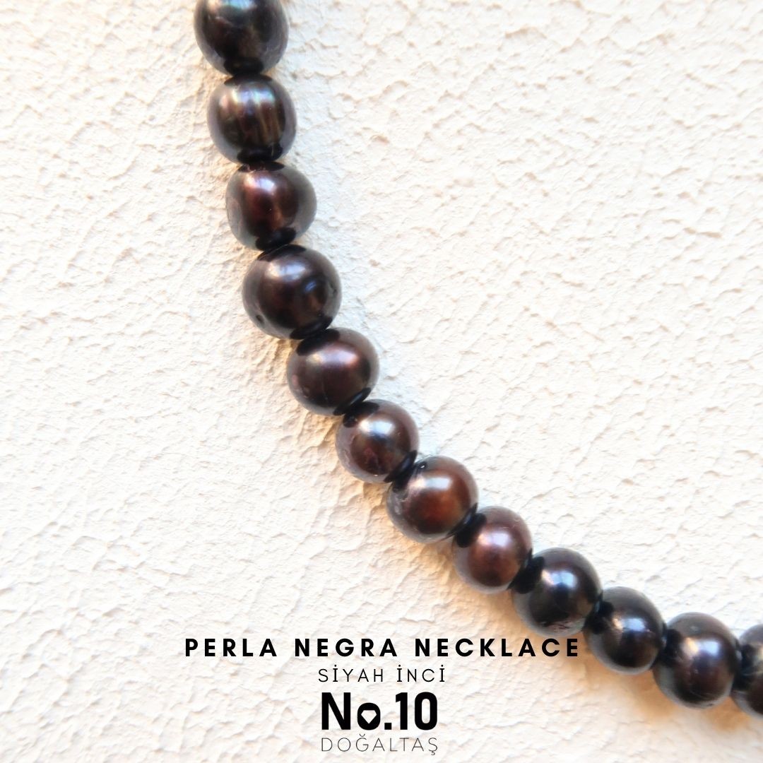 Perla Negra Necklace (Siyah İnci)