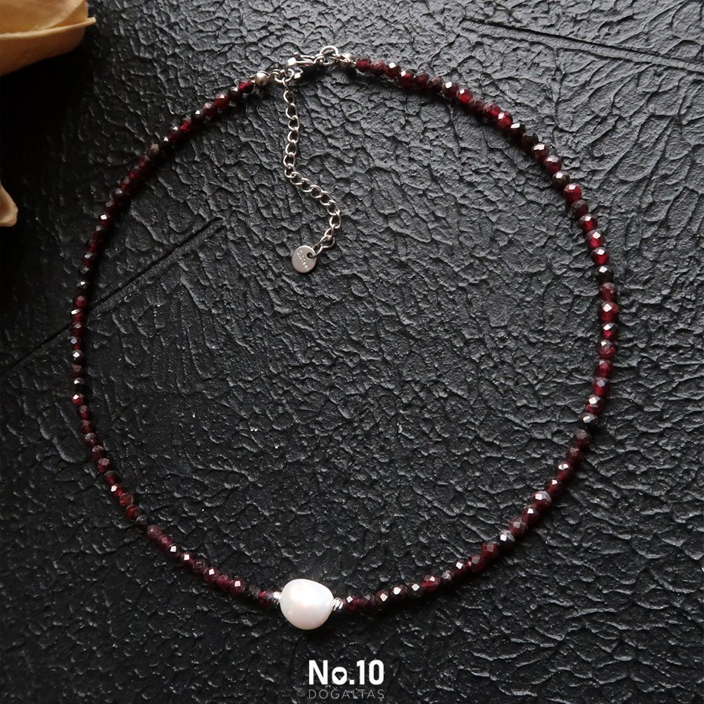 Rati Necklace (Garnet Taşı)