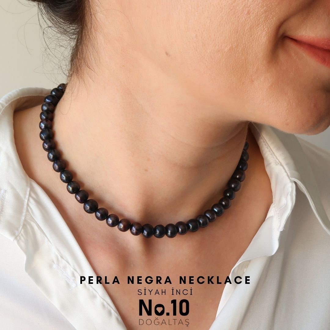 Perla Negra Necklace (Siyah İnci)