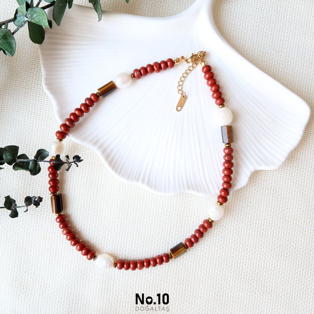 Perla Rojo Necklace