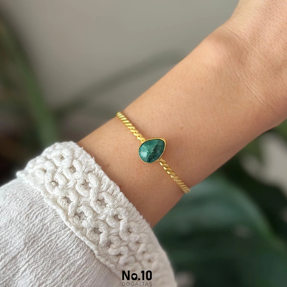 Zümrüt Doğal Taşlı Kelepçe Bileklik
