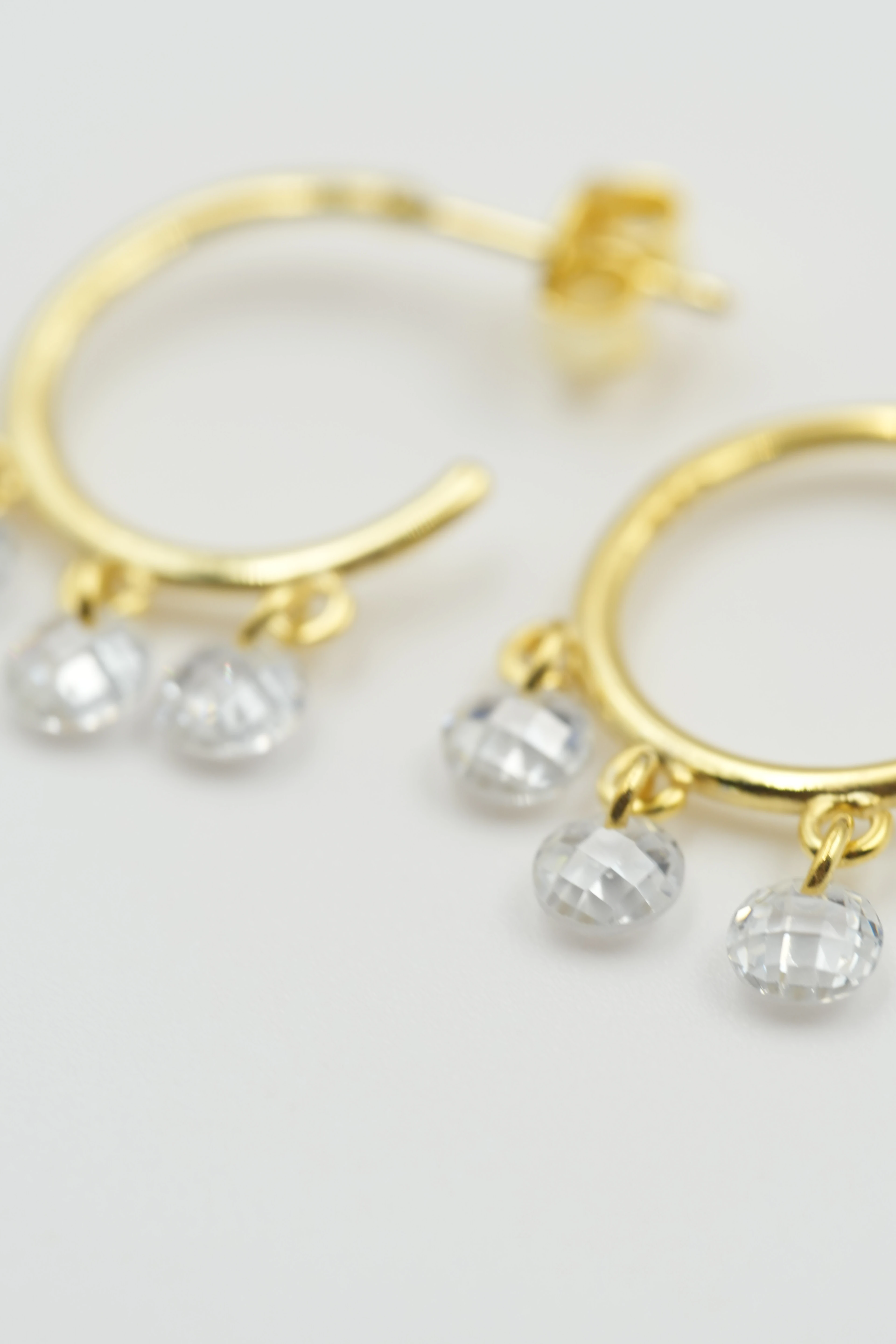 Liya Taşlı Sallantılı Küpe | 925 Ayar Gümüş