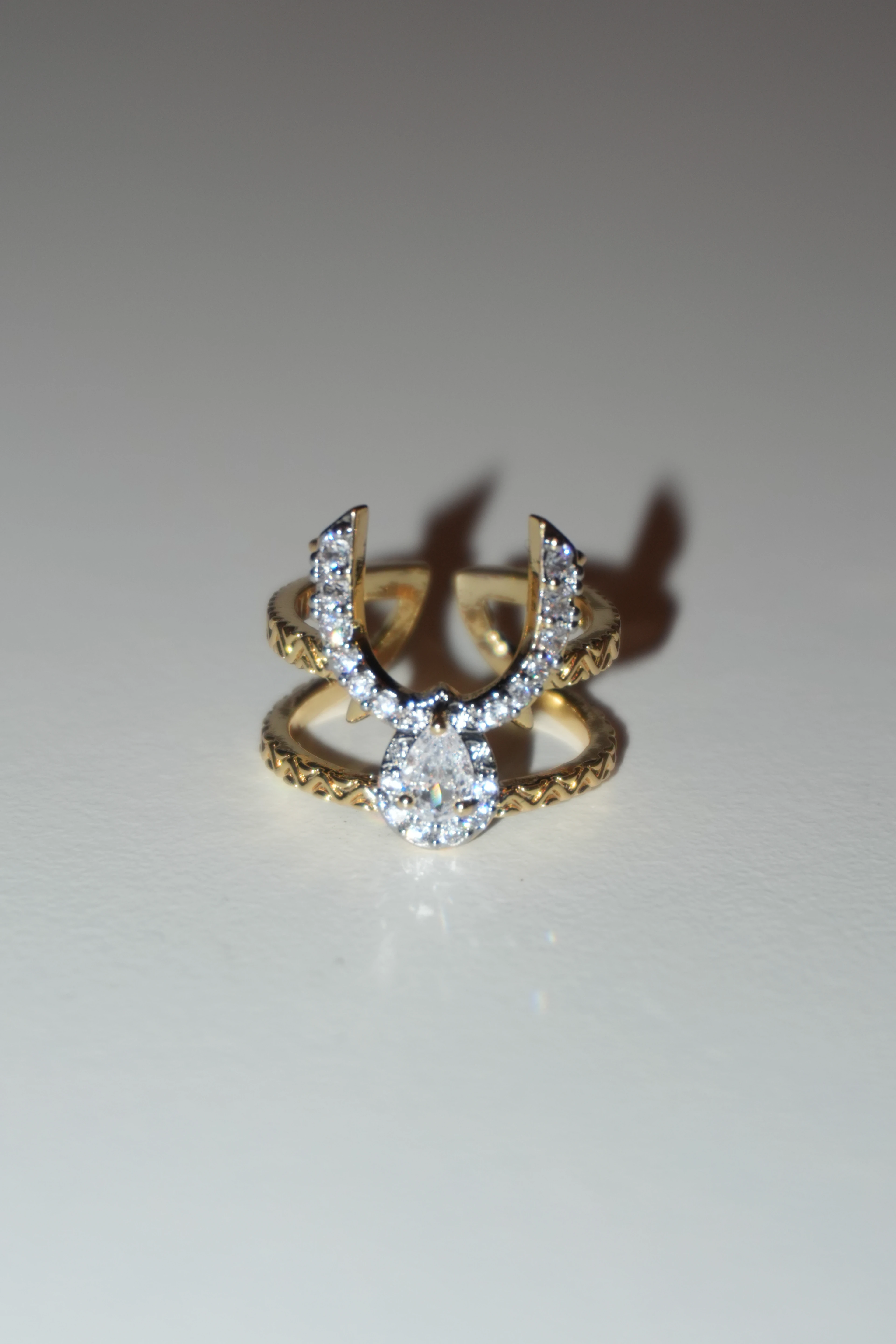 Belani Taşlı Yüzük