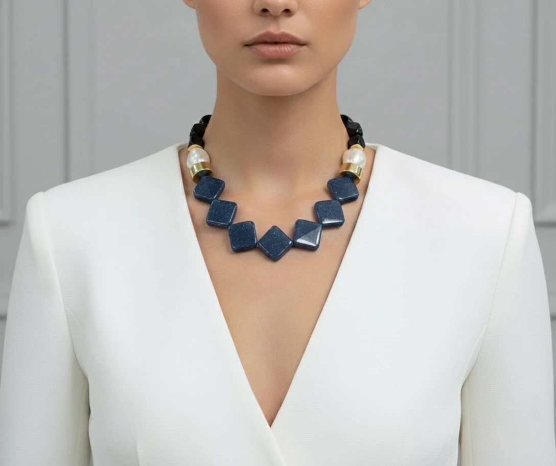 Gece Mavisi İnci Statement Kolye – Doğal Taş, Büyük Form Tasarım