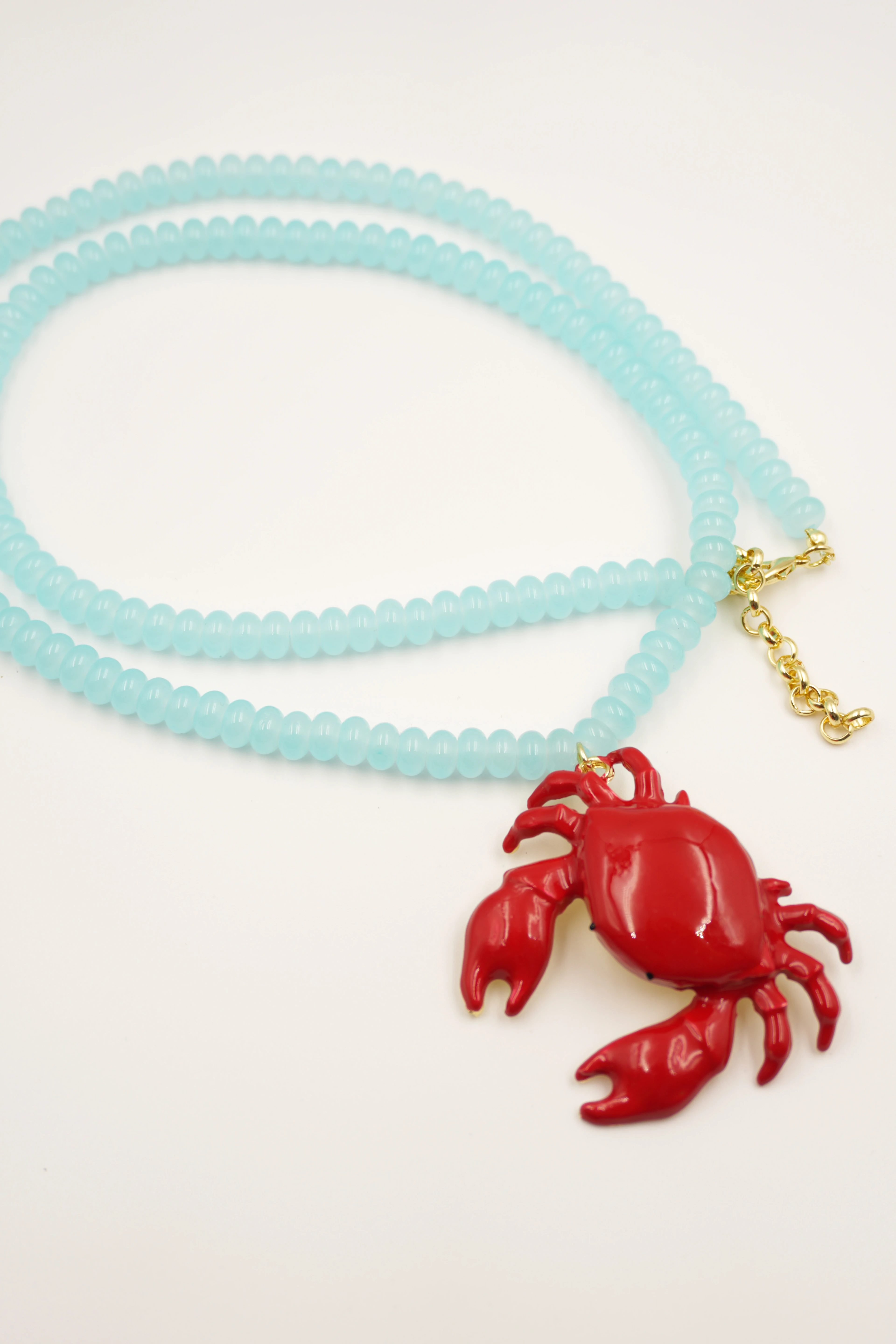 Yengeç Figürlü Uzun Kolye