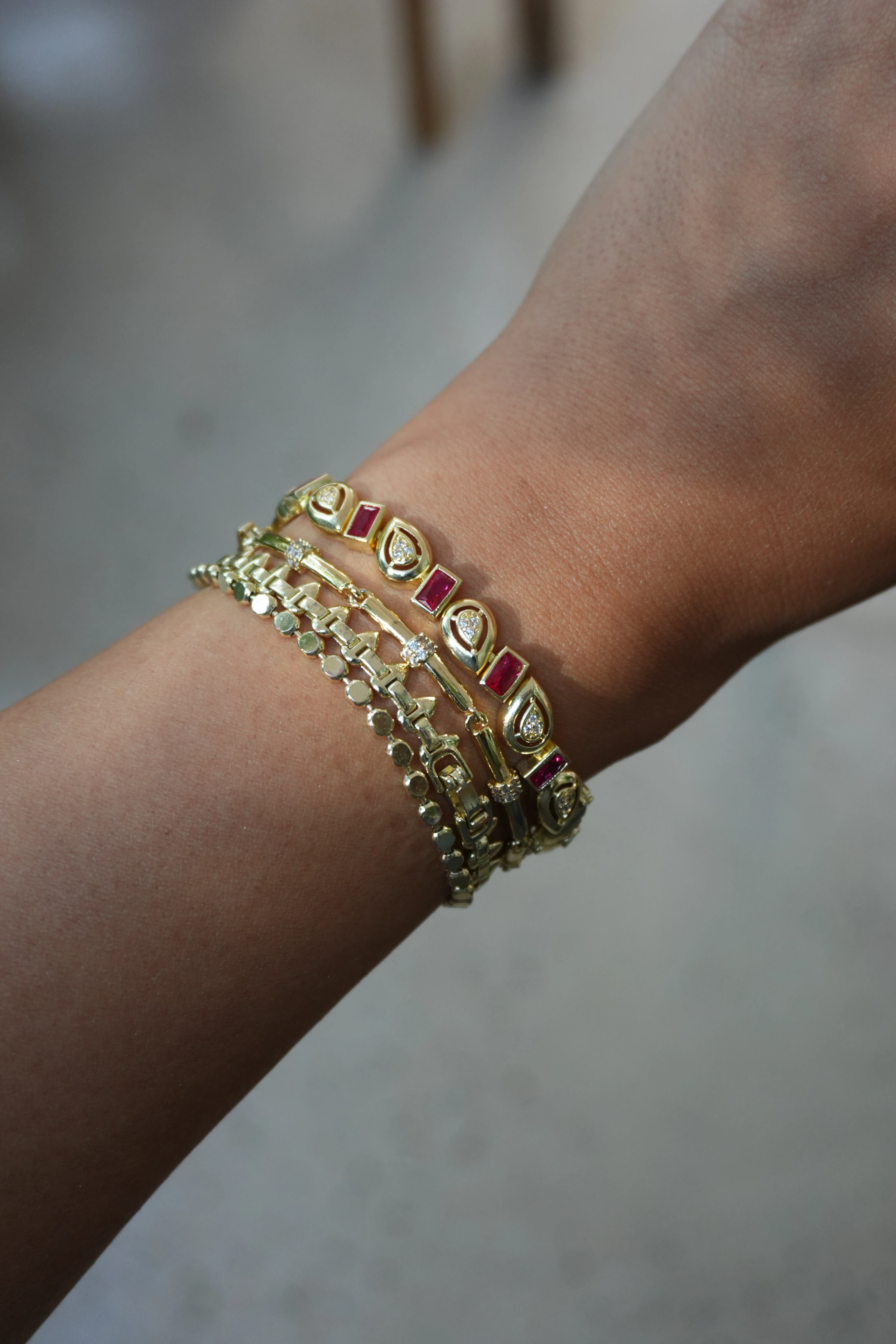 Damla Pembe Taşlı Baget Bileklik | VIP