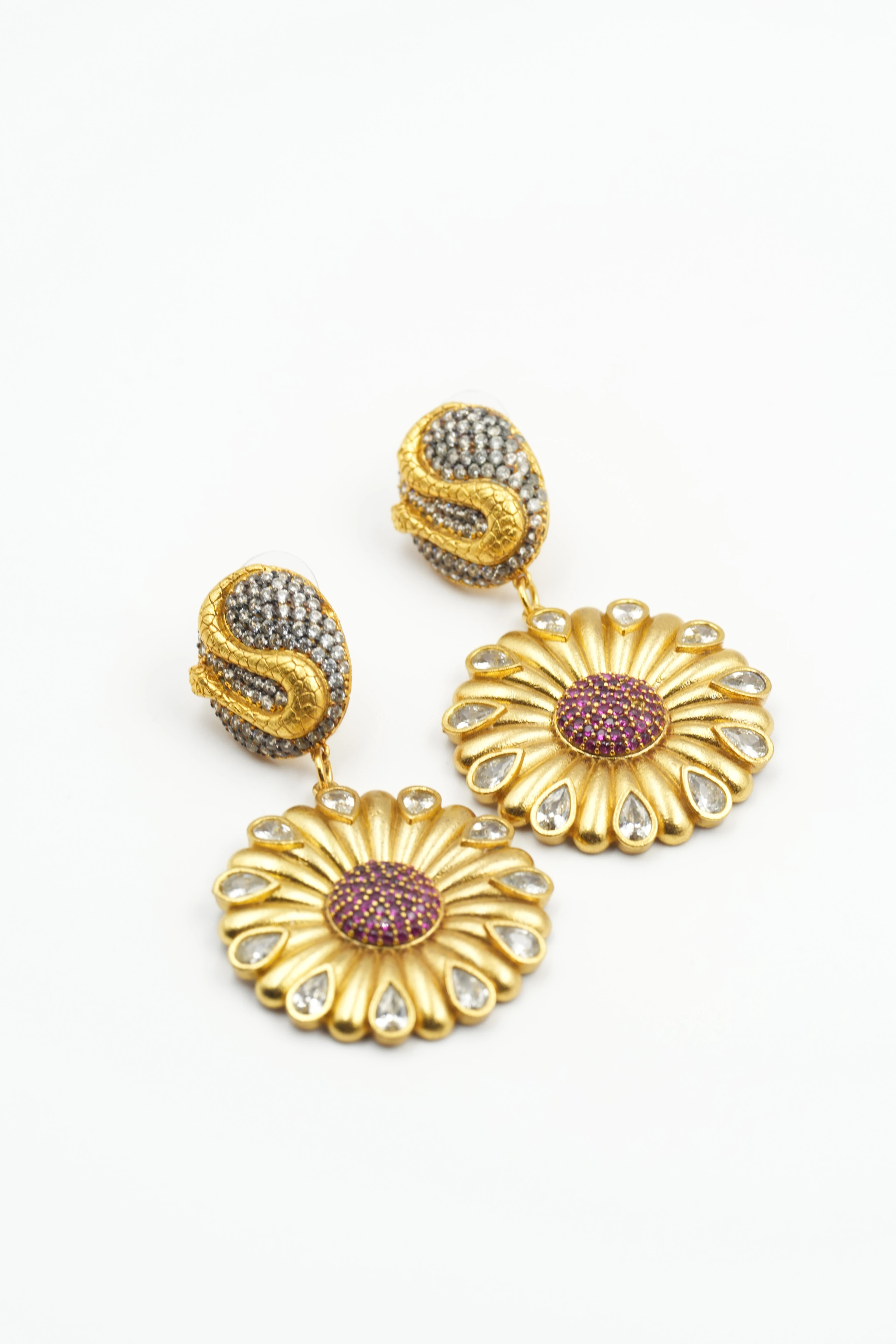 Solenne El Yapımı Küpe Özel Tasarım | VIP