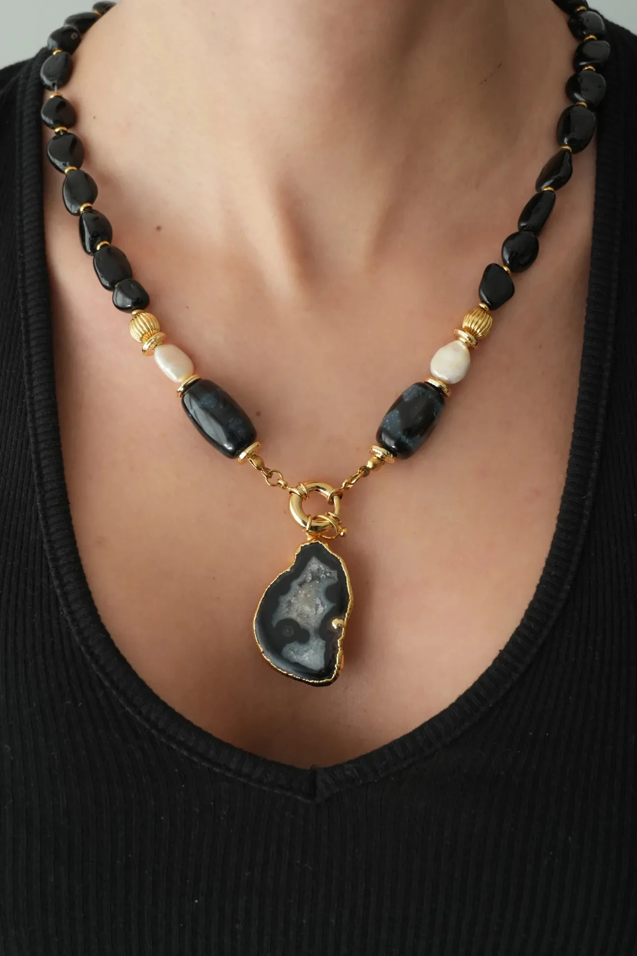 Midnight Aura Akik Doğal Taş Kolye