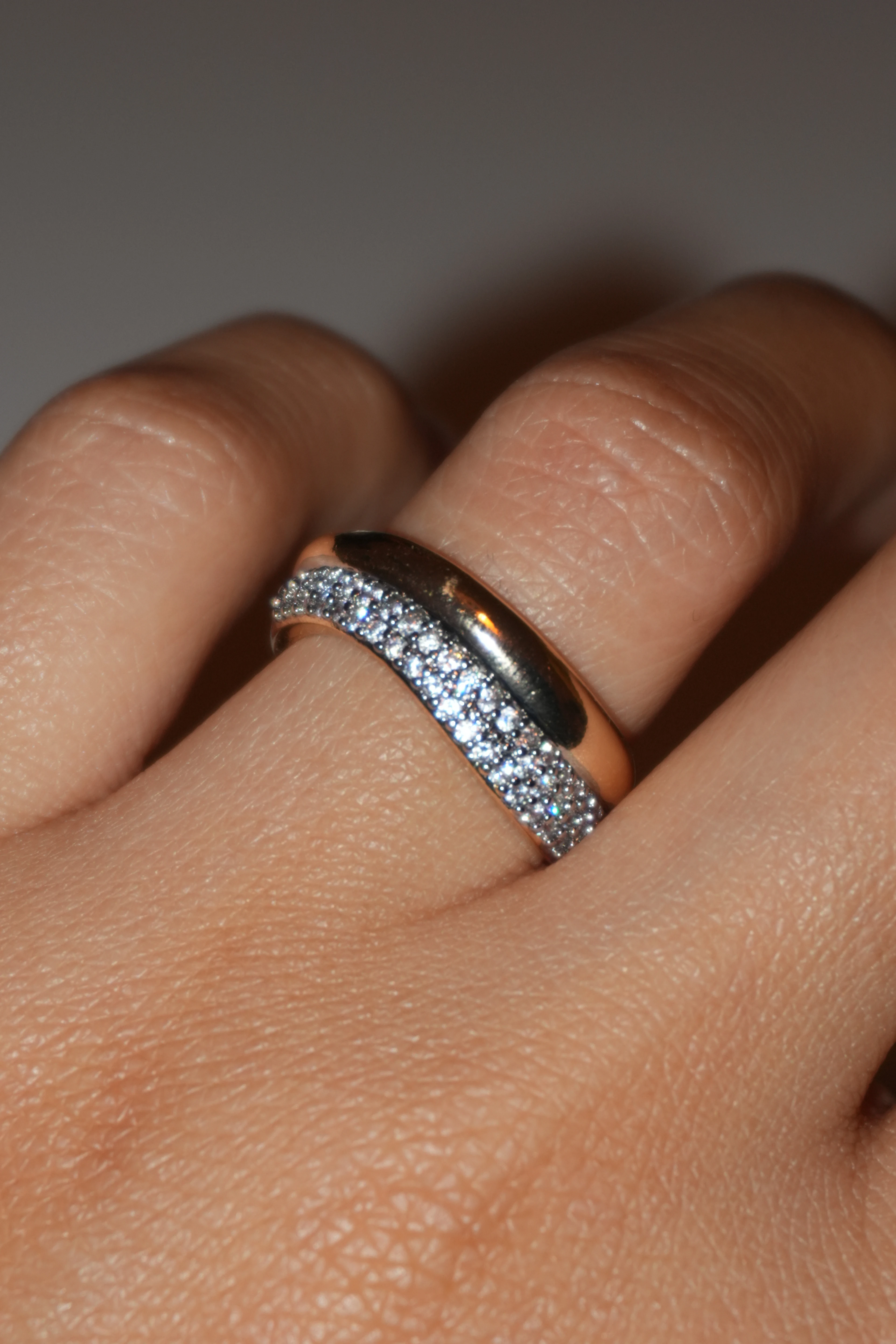 Helix Taşlı Yüzük