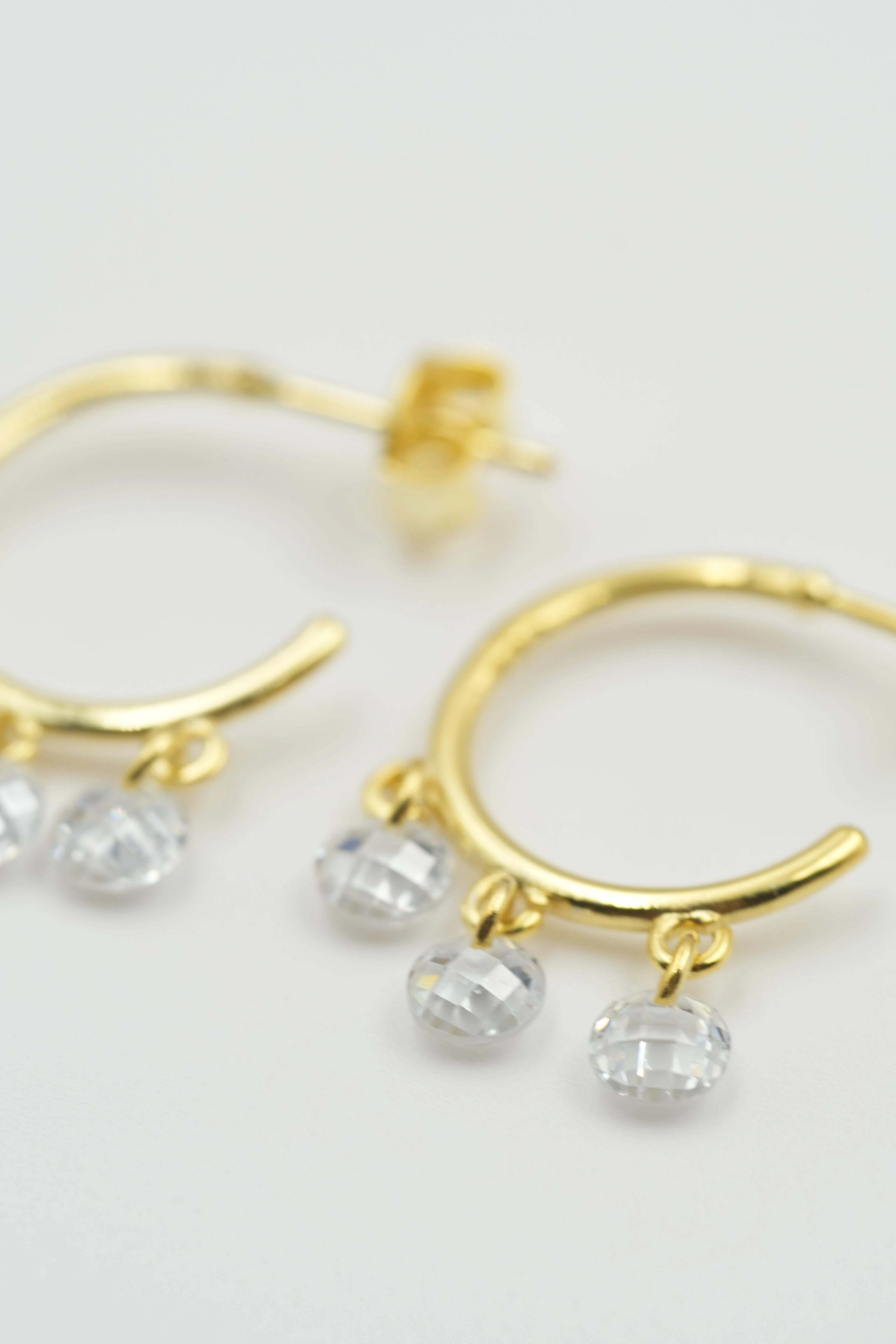 Liya Taşlı Sallantılı Küpe | 925 Ayar Gümüş