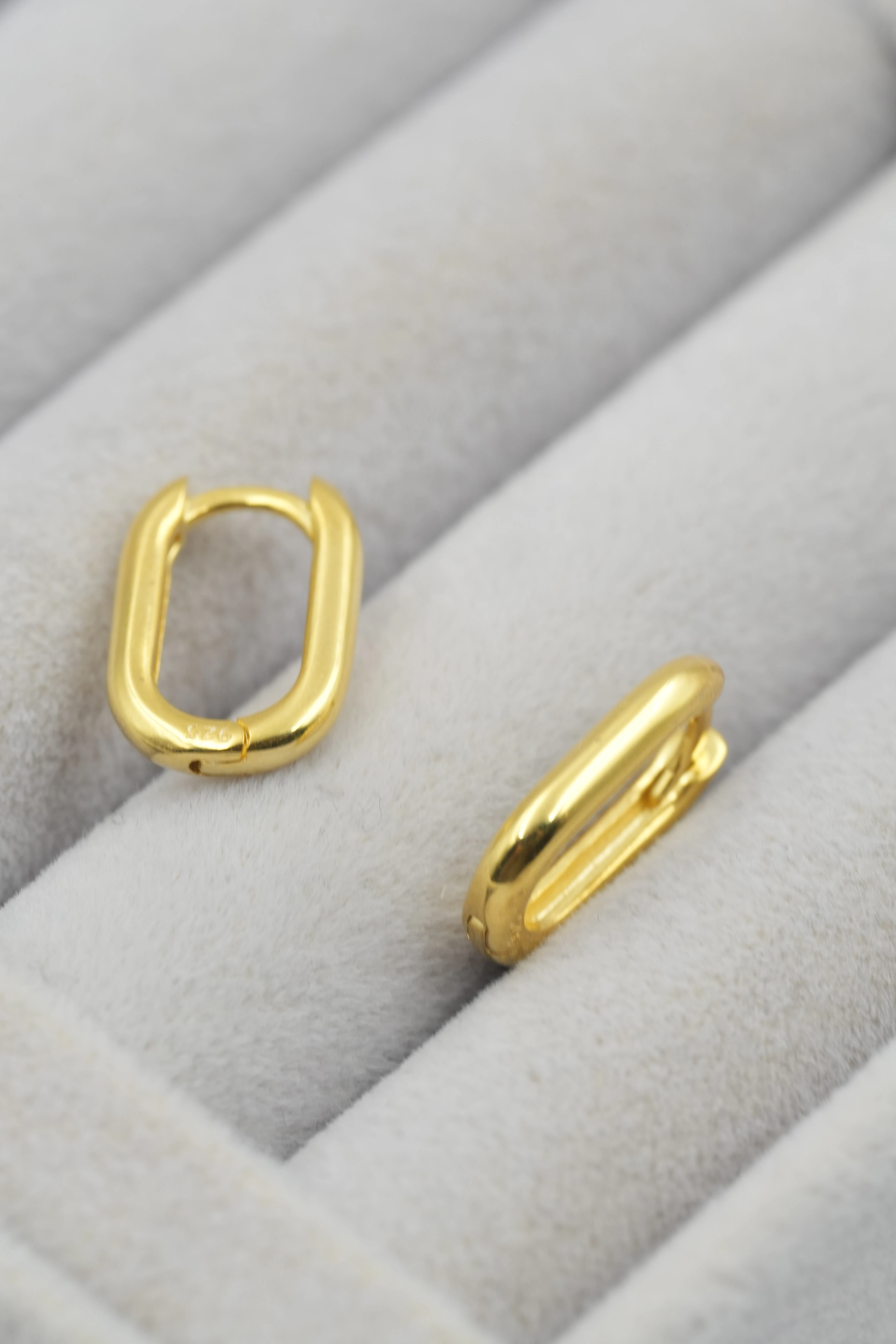 Vaye Uzun Oval Mini Küpe | 925 Ayar Gümüş