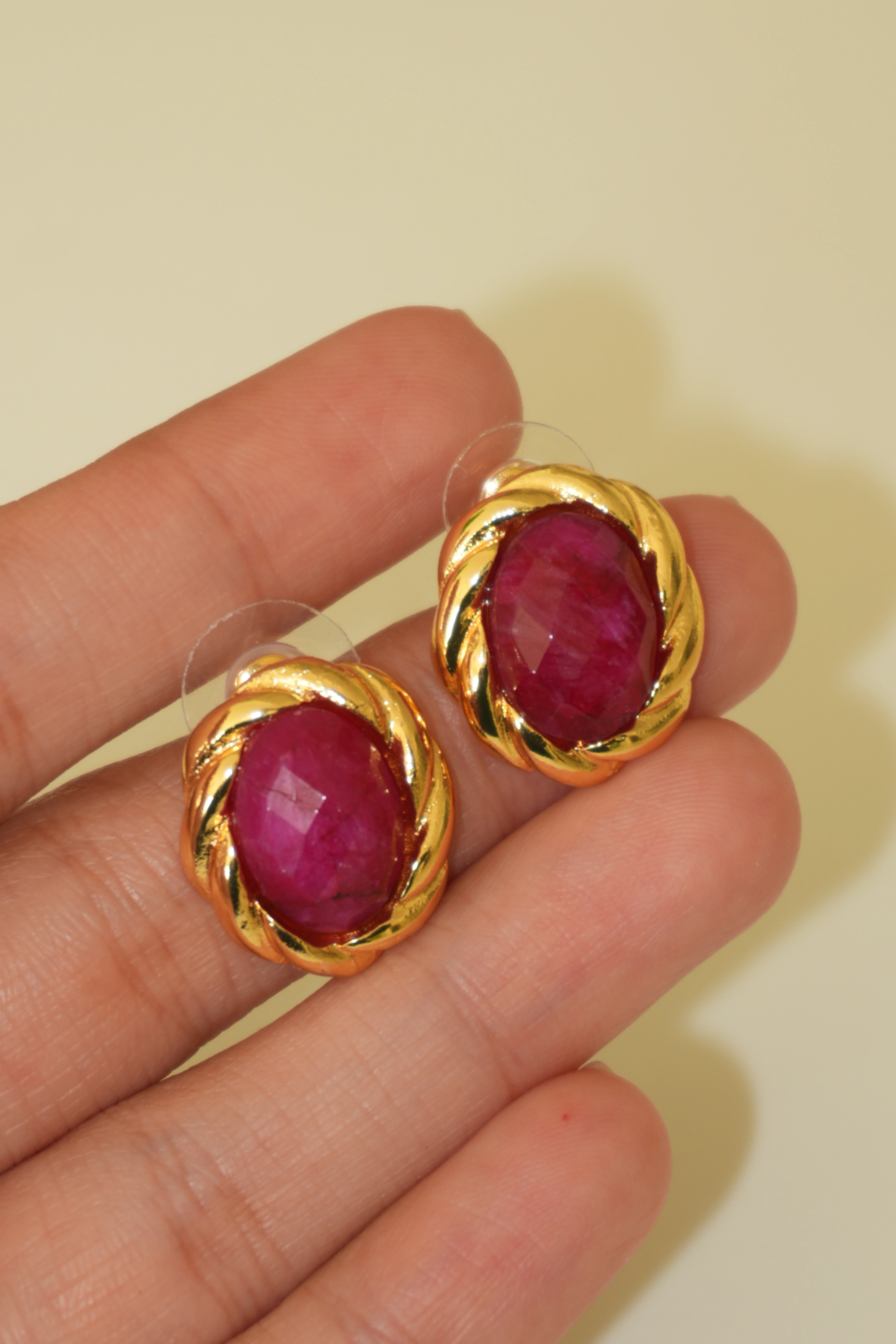 Luna Shell Sedef Doğal Taş Küpe