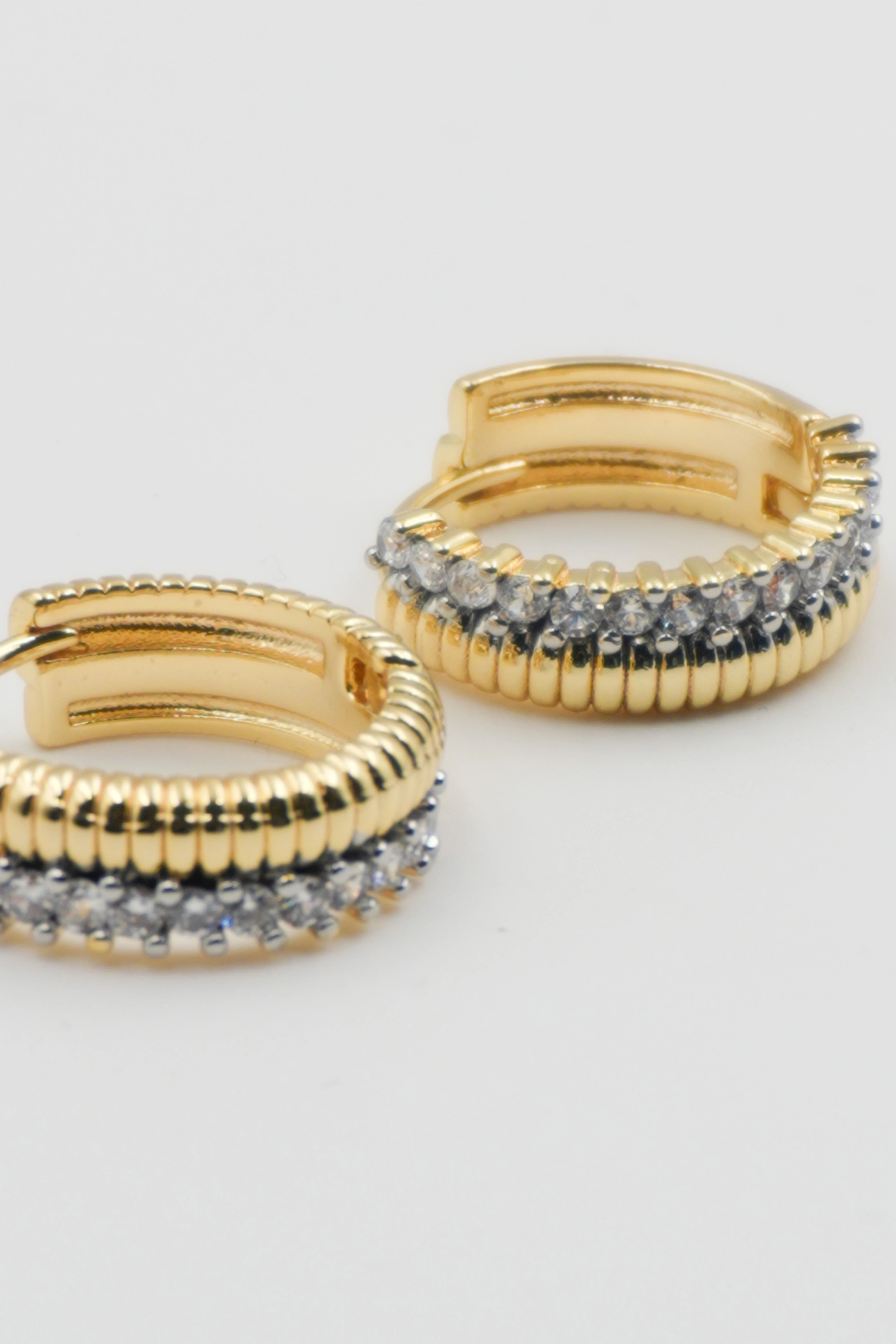 Allure Halka Taşlı Küpe