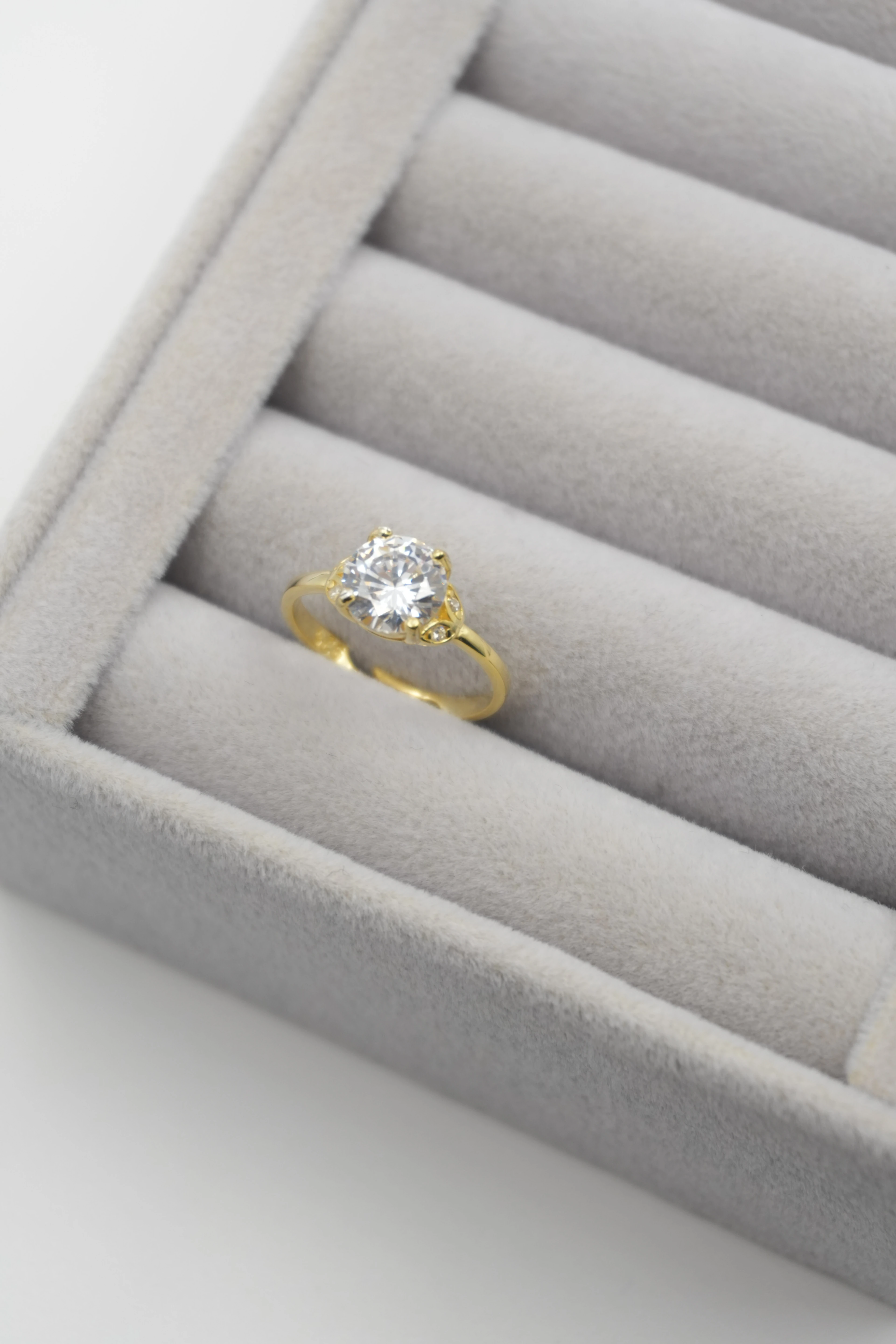 Lyne Mini Yaprak Detaylı Tektaş Yüzük Ayarlanabilir | 925 Ayar Gümüş