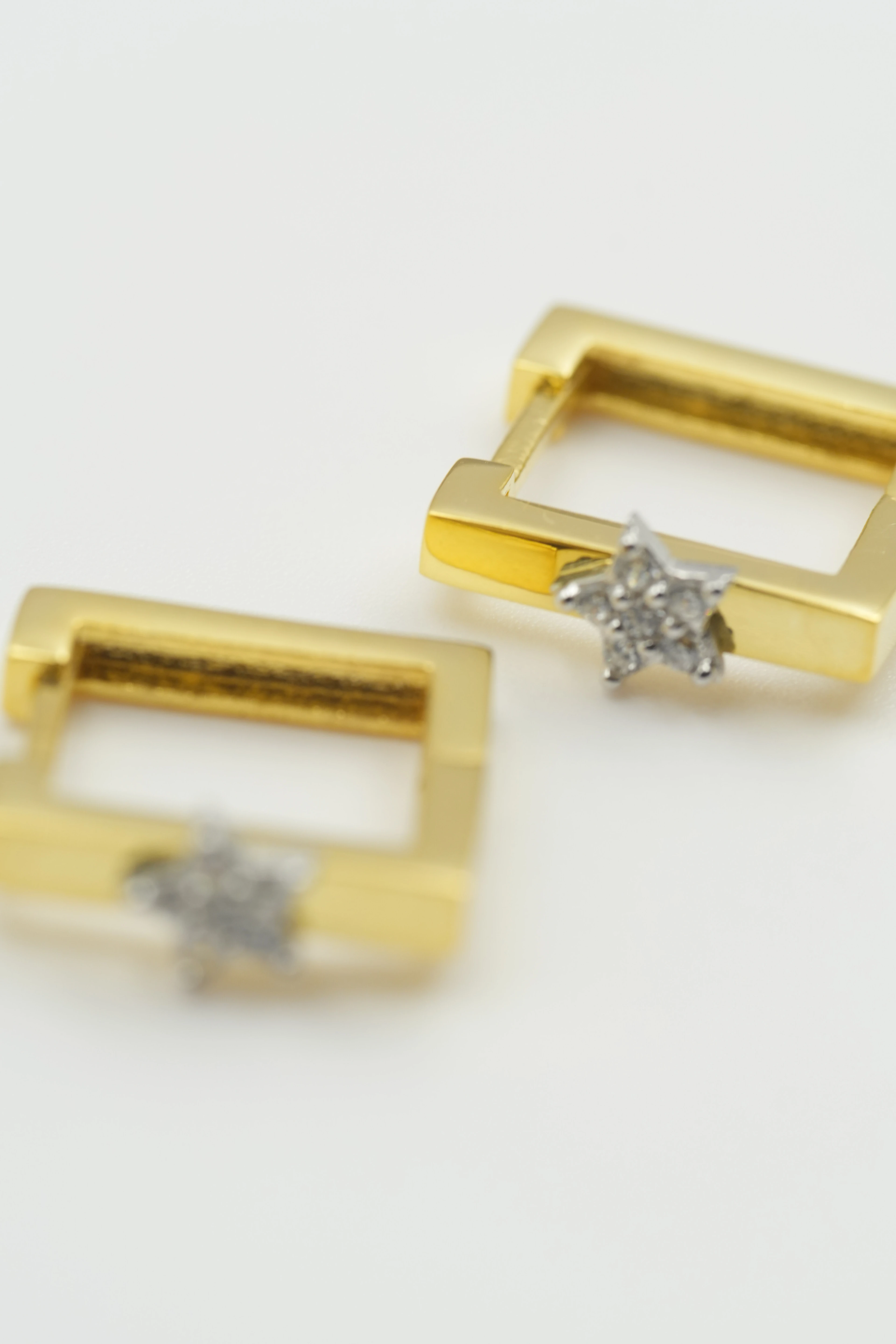 Zuma Minik Yıldızlı Kare Küpe | 925 Ayar Gümüş