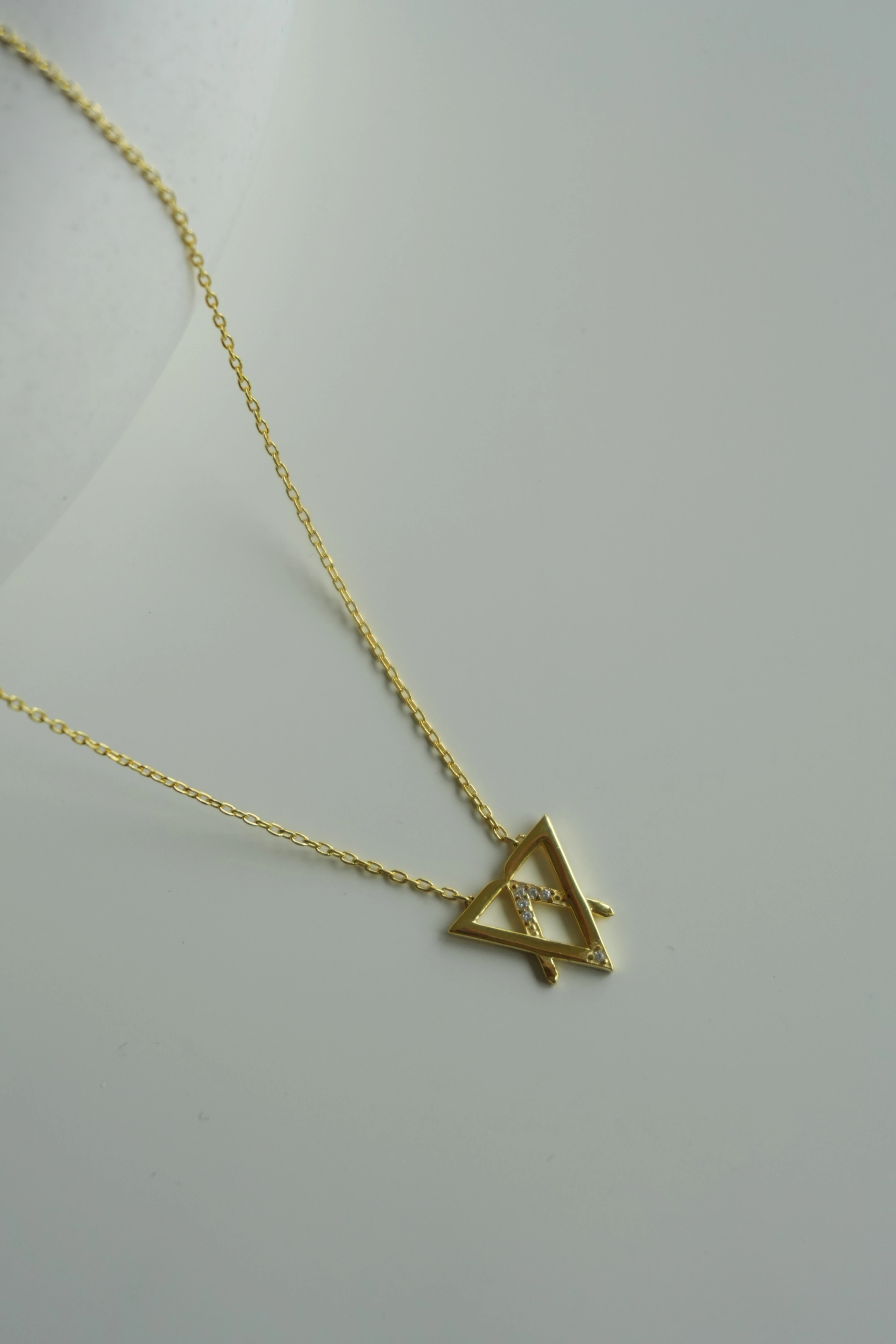 Üçgen Taşlı Kolye | 925 Ayar Gümüş