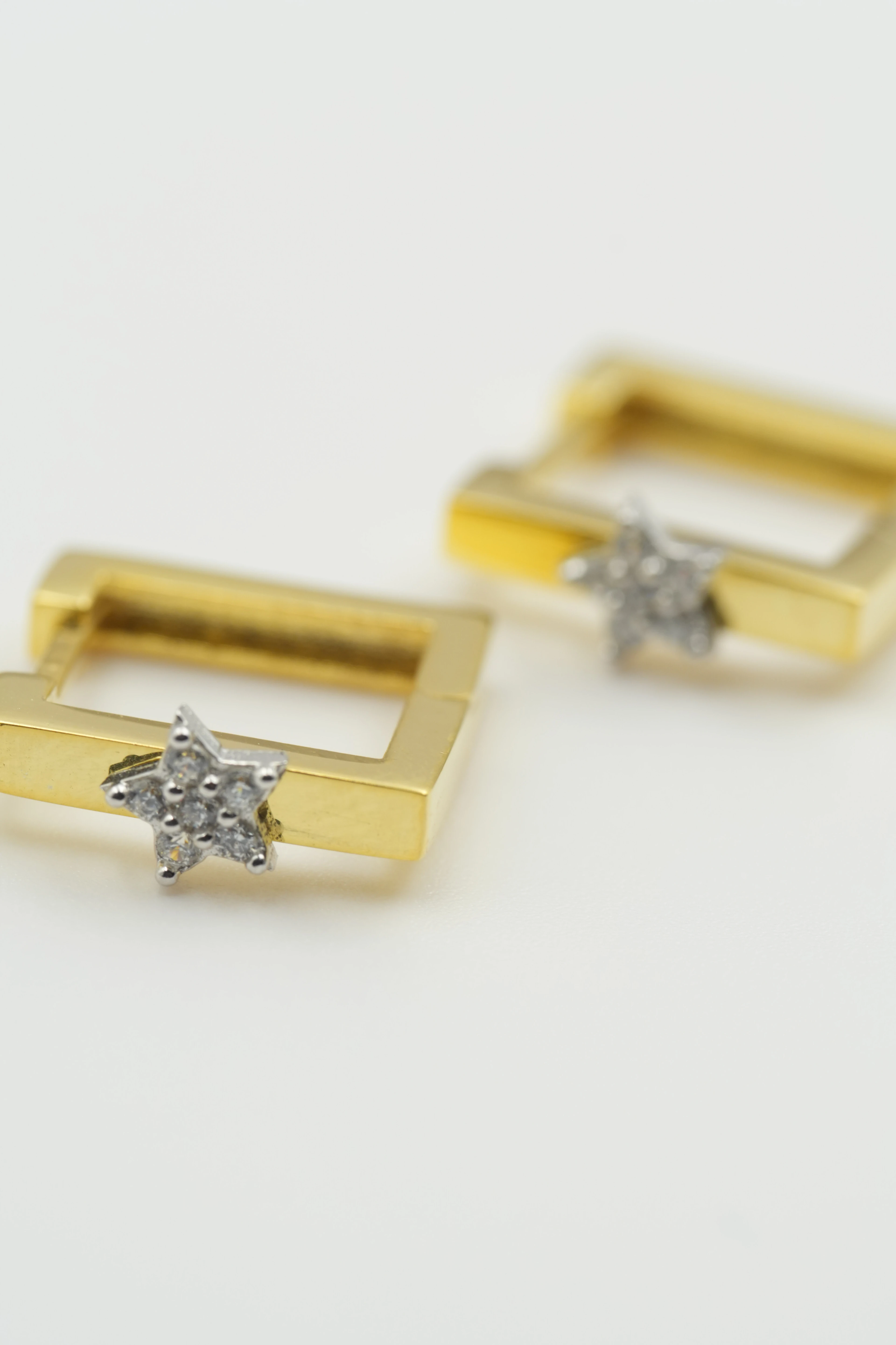 Zuma Minik Yıldızlı Kare Küpe | 925 Ayar Gümüş