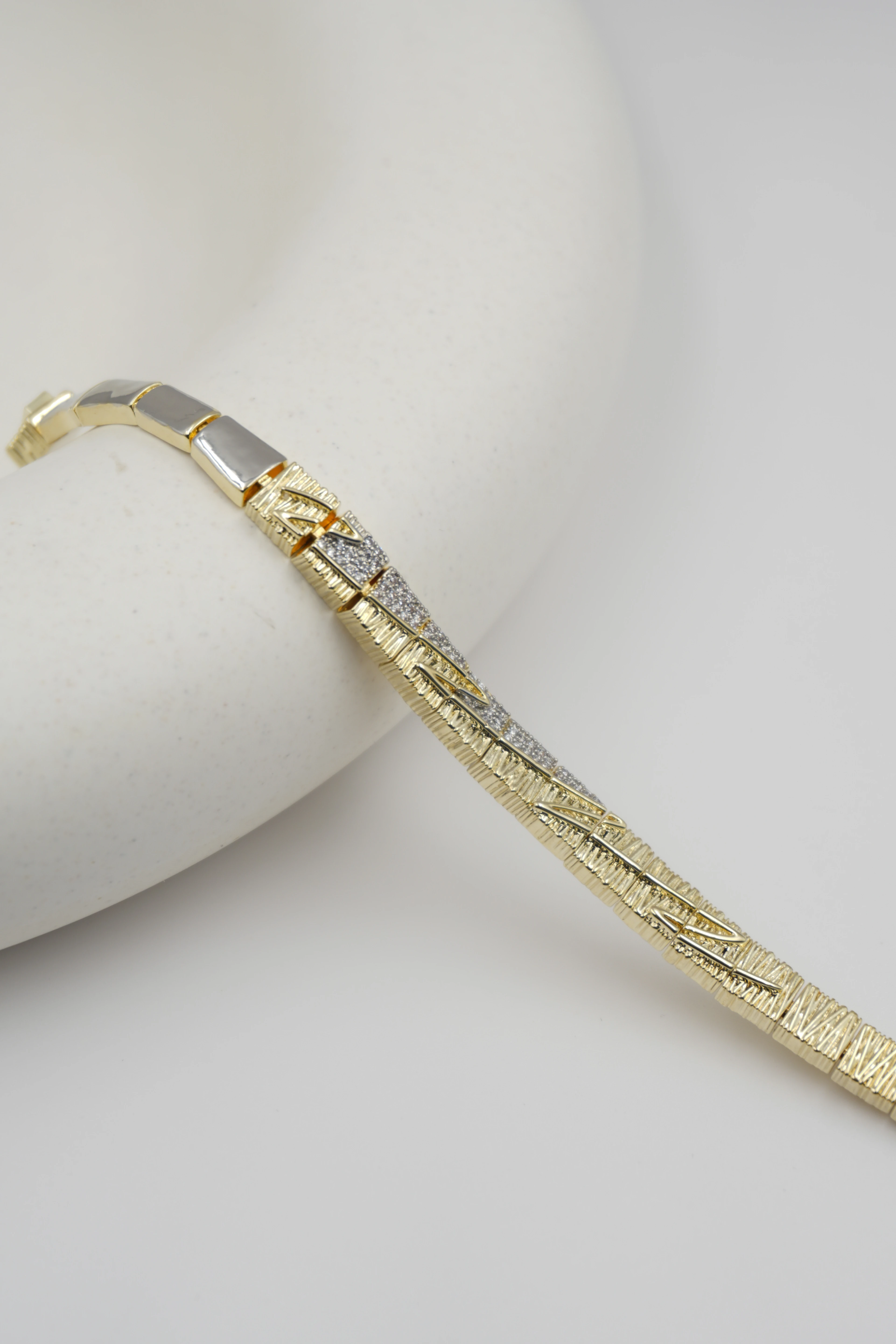 Fusion Line Bileklik