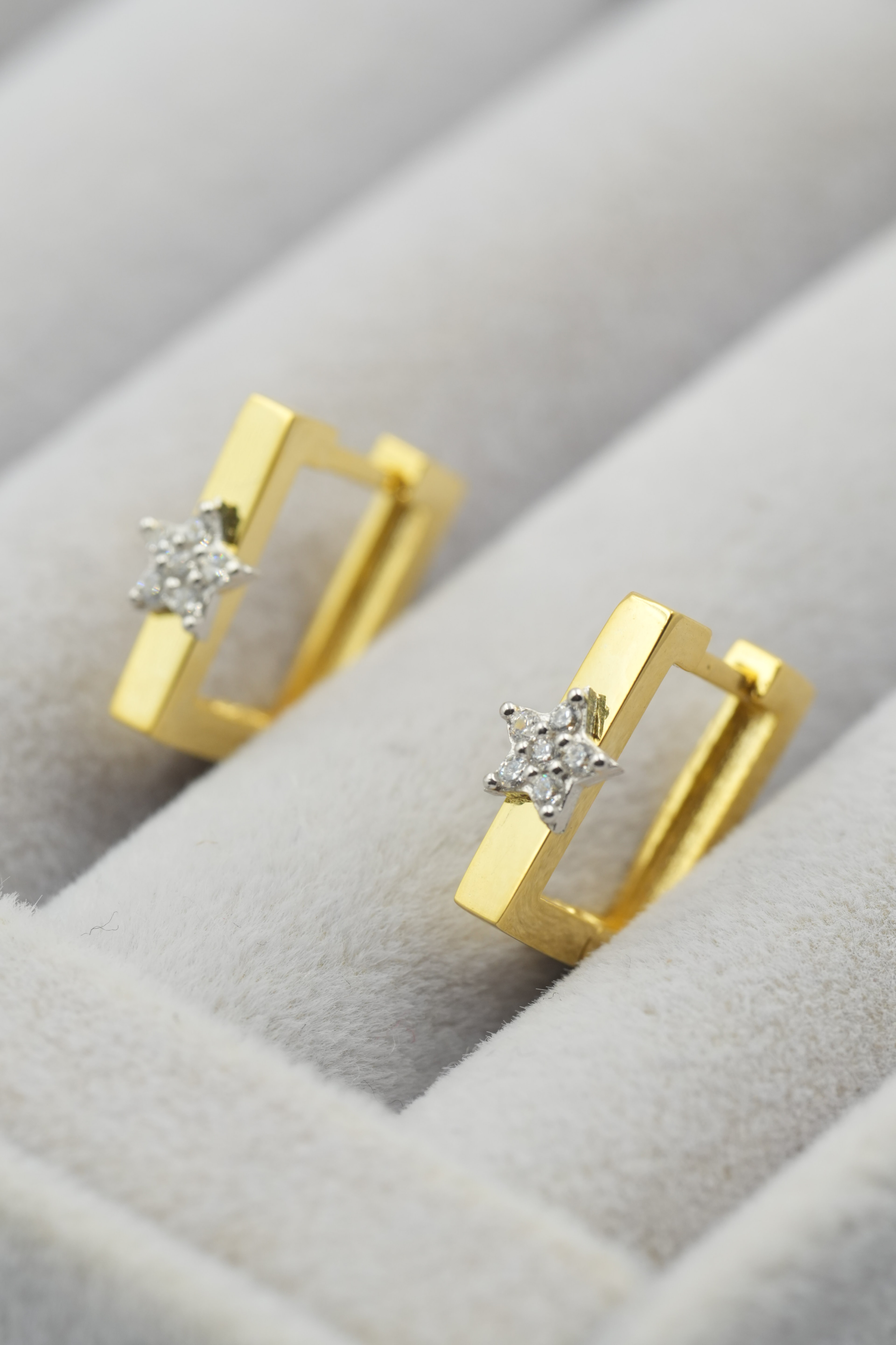 Zuma Minik Yıldızlı Kare Küpe | 925 Ayar Gümüş