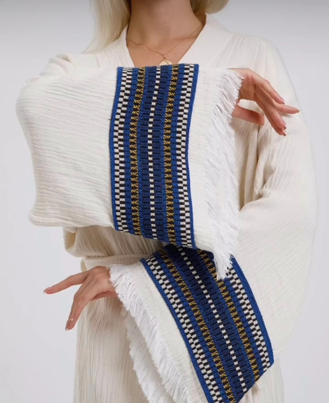 Sultan Koleksiyonu Mavi Nakış İşlemeli Müslin Kaftan