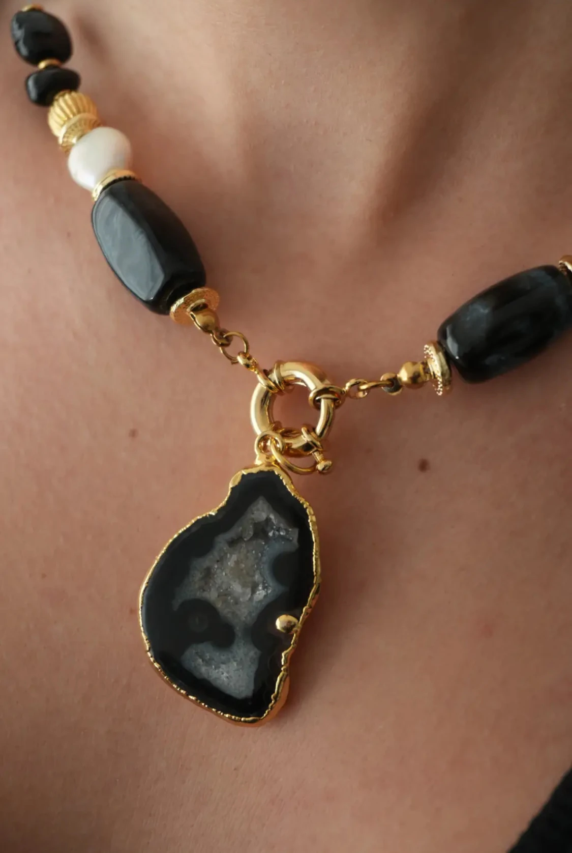 Midnight Aura Akik Doğal Taş Kolye