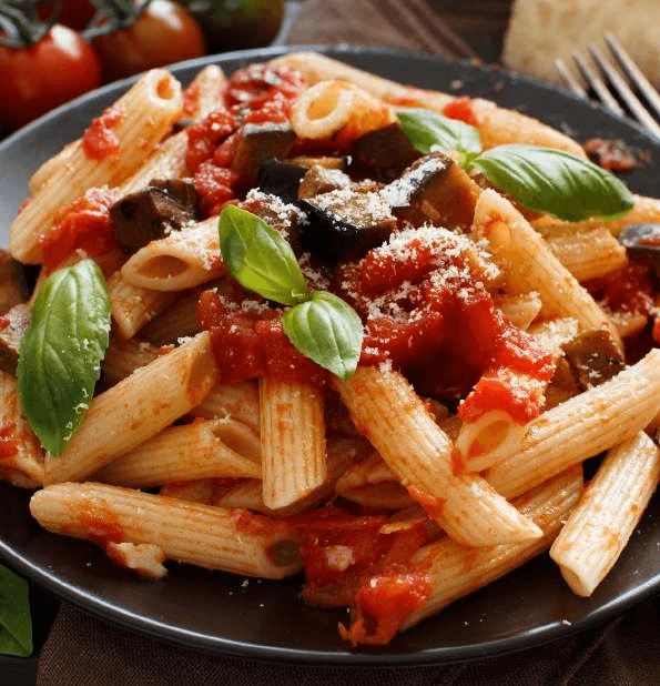 Pasta alla Norma İtalyan Yemeği