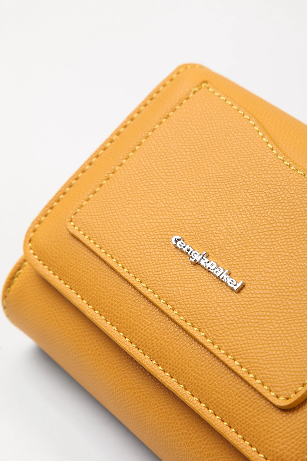 Küçük Boy Sarı Kadın Cüzdan